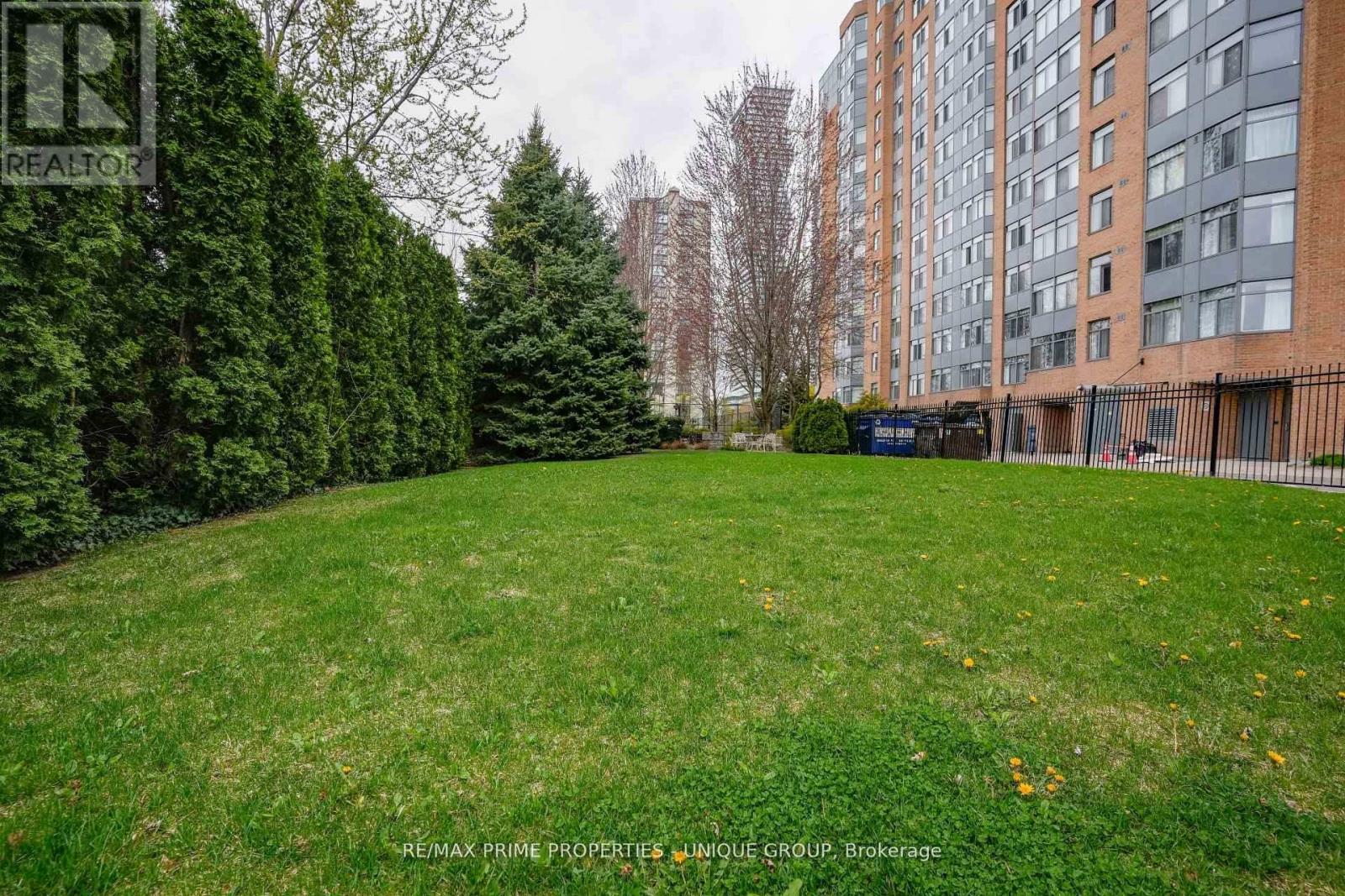 706 - 300 Webb Drive, Mississauga, Ontario  L5B 3W3 - Photo 50 - W12210381