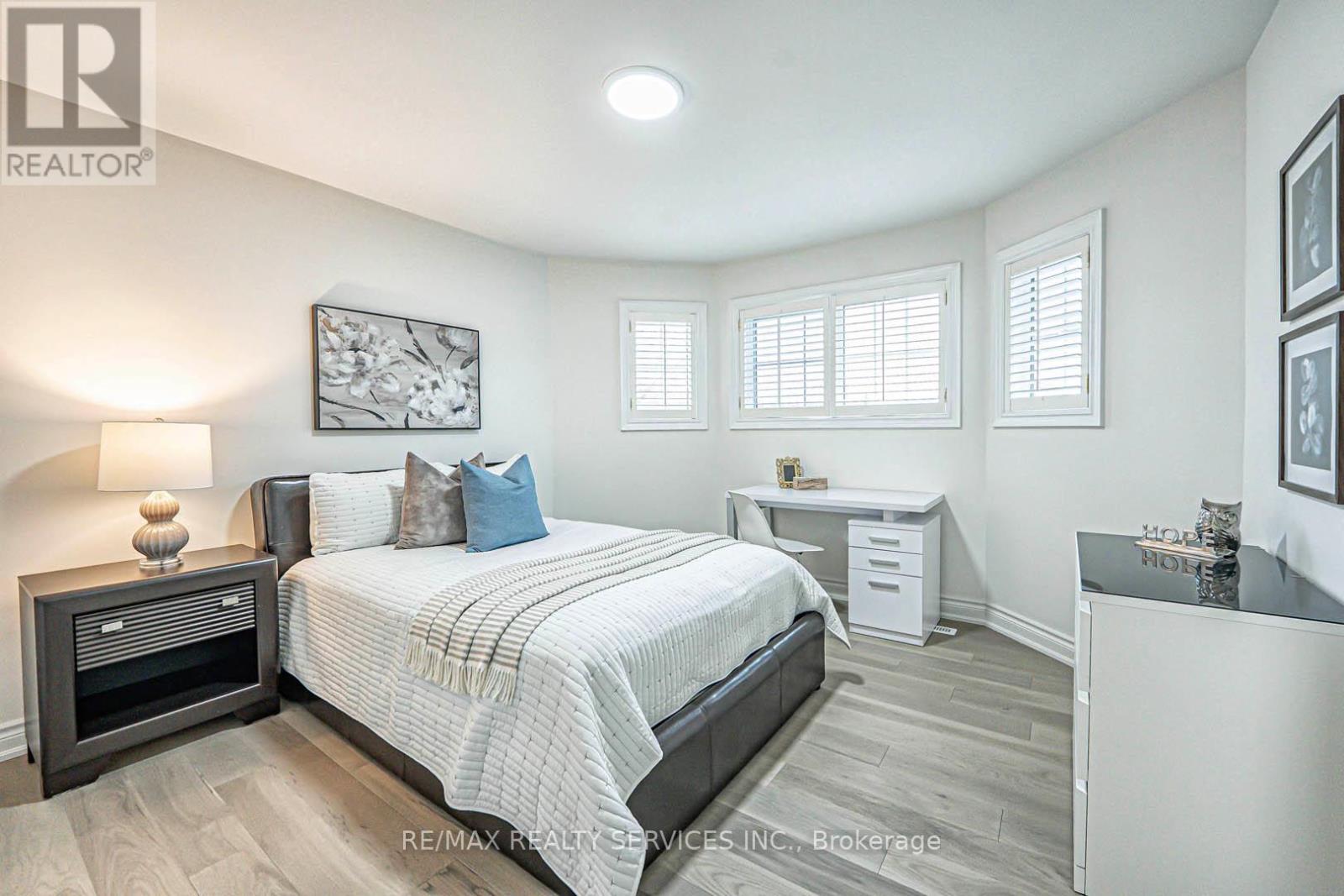 63 Links Lane, Brampton, Ontario  L6Y 5H2 - Photo 27 - W12210410