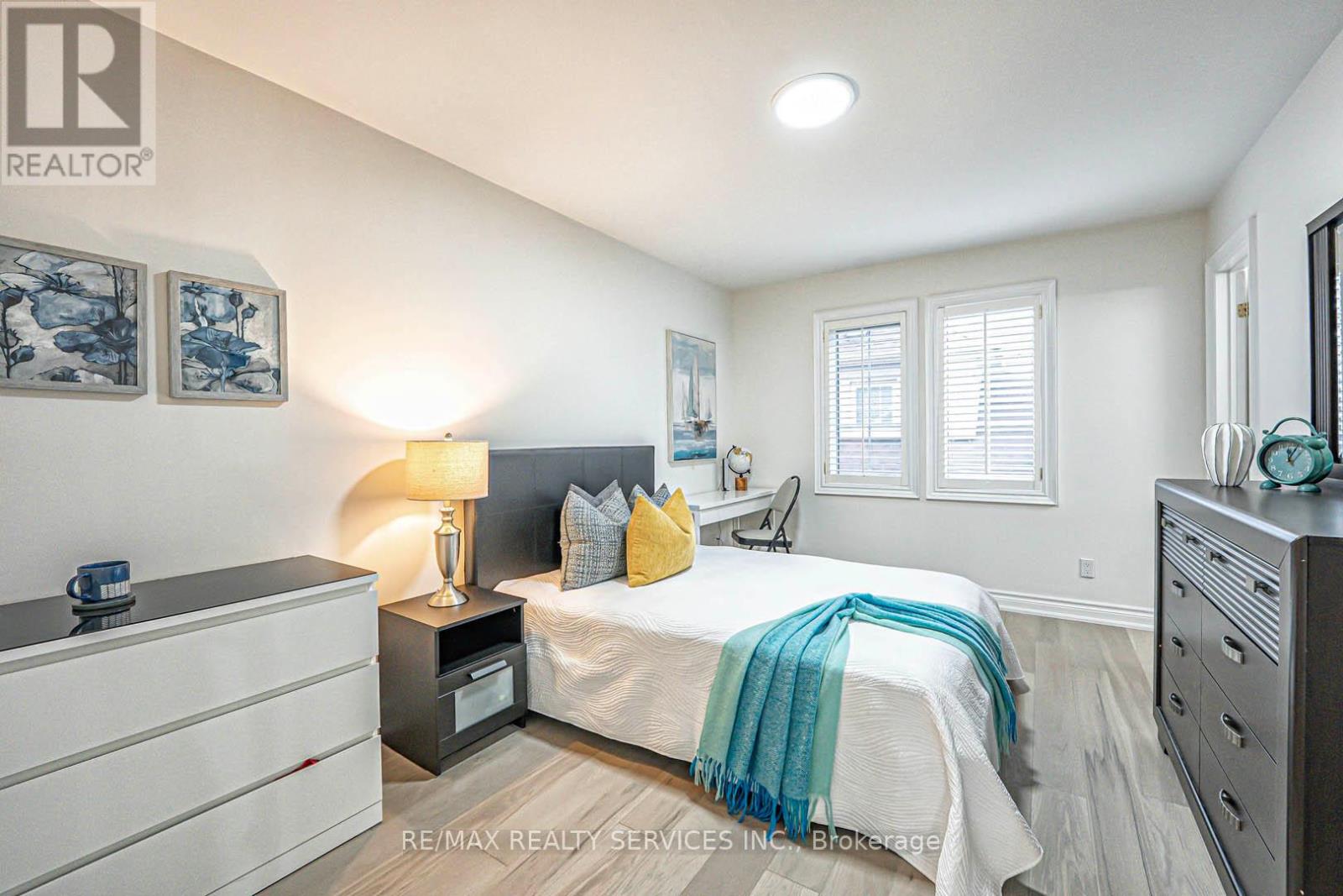 63 Links Lane, Brampton, Ontario  L6Y 5H2 - Photo 30 - W12210410