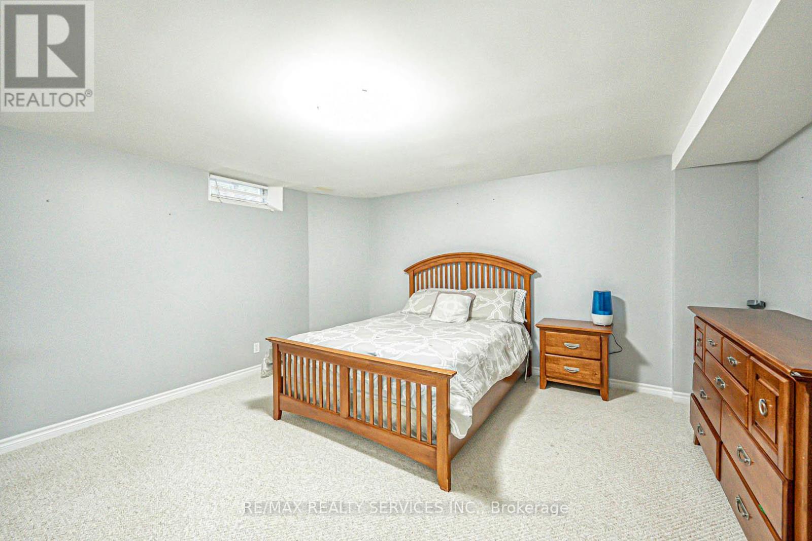 63 Links Lane, Brampton, Ontario  L6Y 5H2 - Photo 36 - W12210410