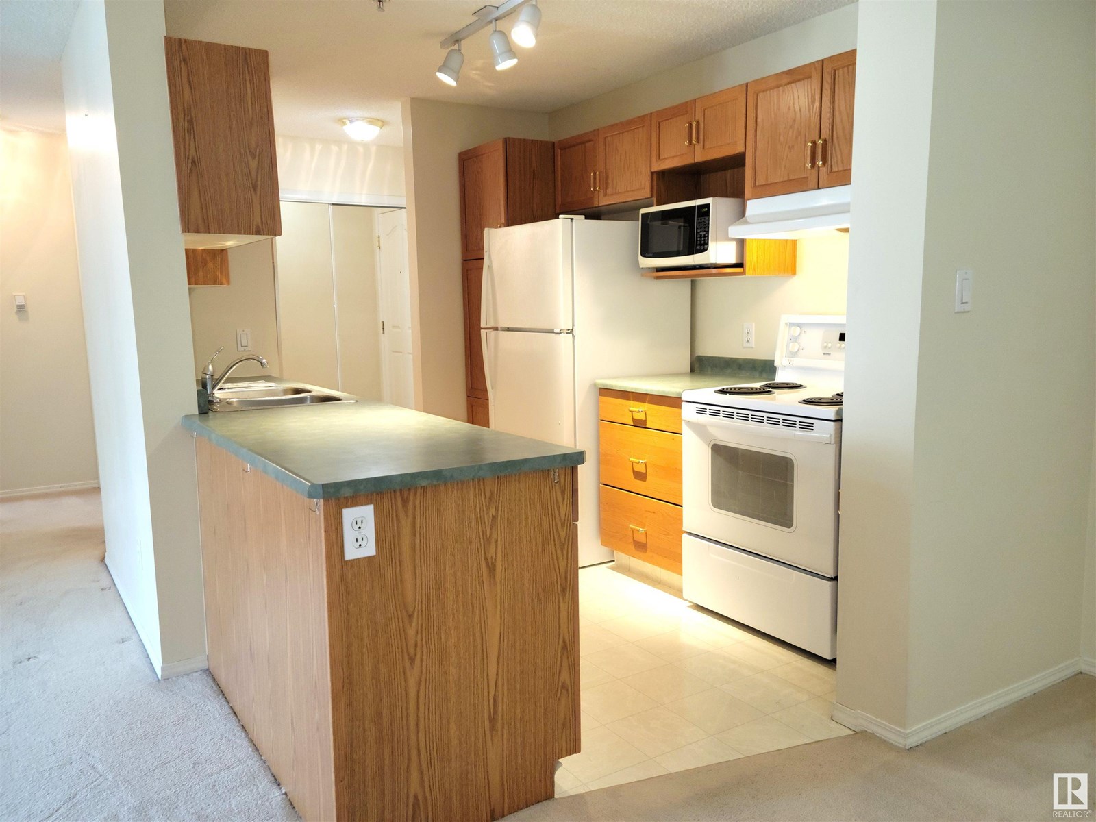 Property at #312 10511 42 AV NW image 1