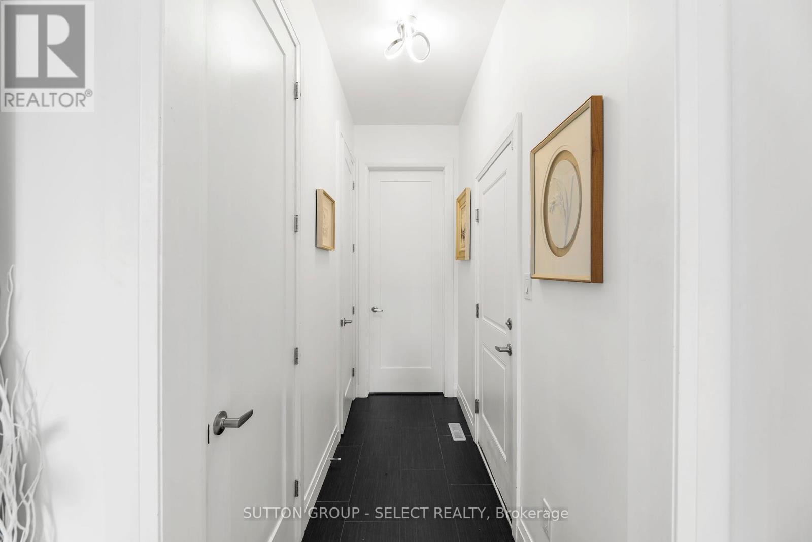 710 Hickoryridge Common S, London North (North R), Ontario  N6G 0M8 - Photo 17 - X12210462