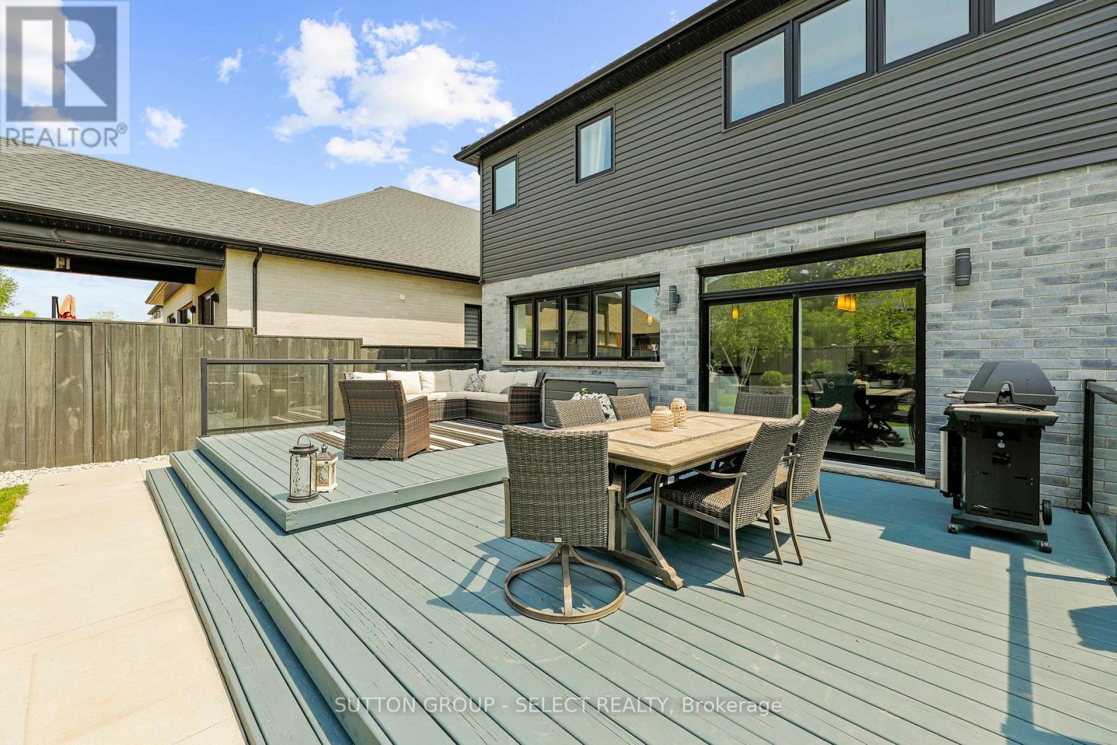 710 Hickoryridge Common S, London North (North R), Ontario  N6G 0M8 - Photo 42 - X12210462