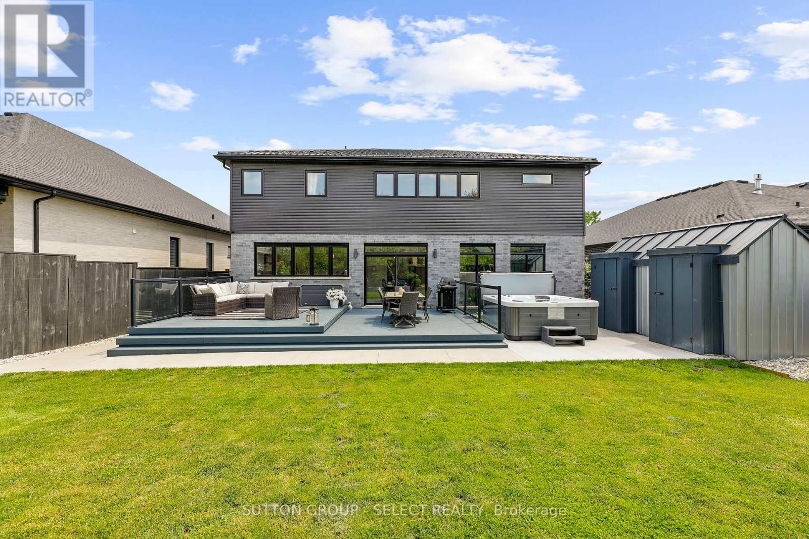 710 Hickoryridge Common S, London North (North R), Ontario  N6G 0M8 - Photo 48 - X12210462