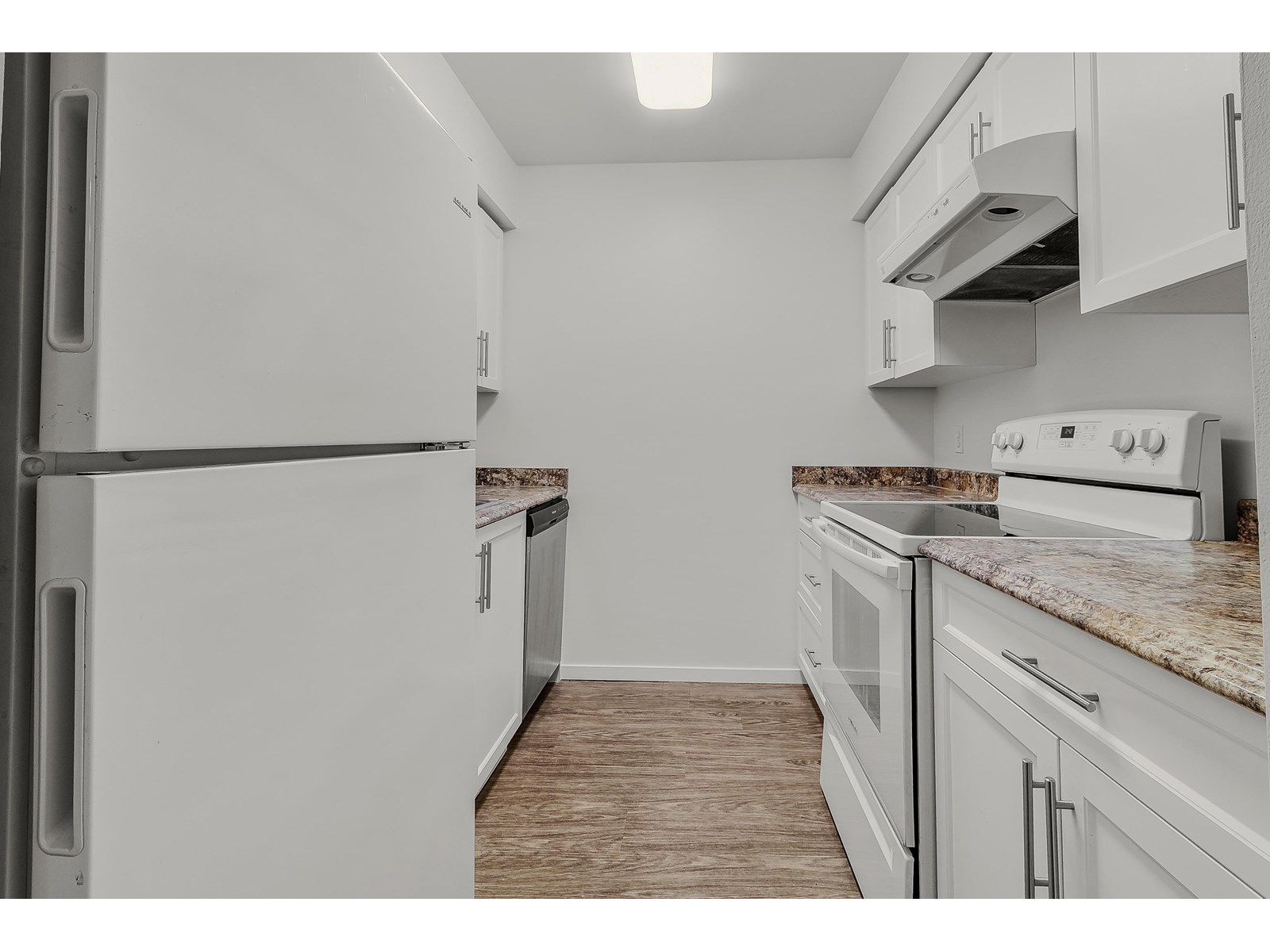 213 17661 58a Avenue, Surrey, British Columbia  V3S 1N4 - Photo 3 - R3013674