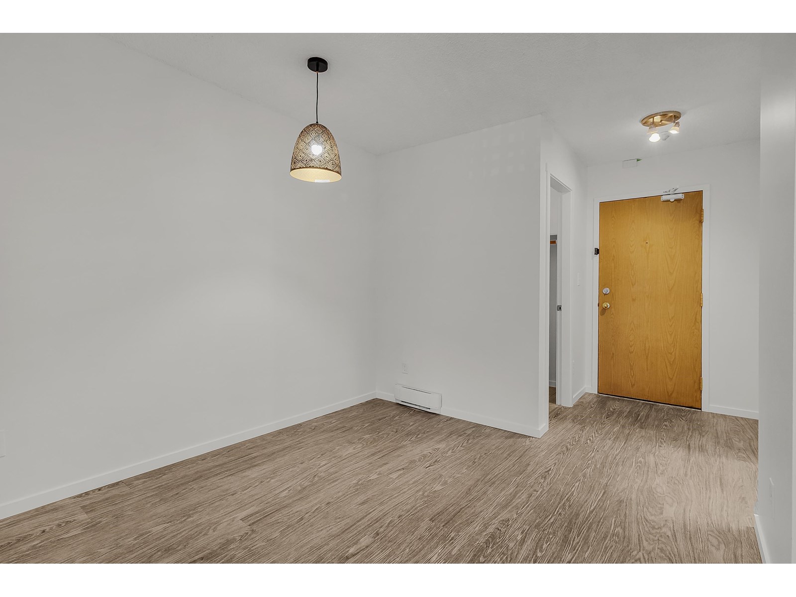 213 17661 58a Avenue, Surrey, British Columbia  V3S 1N4 - Photo 7 - R3013674