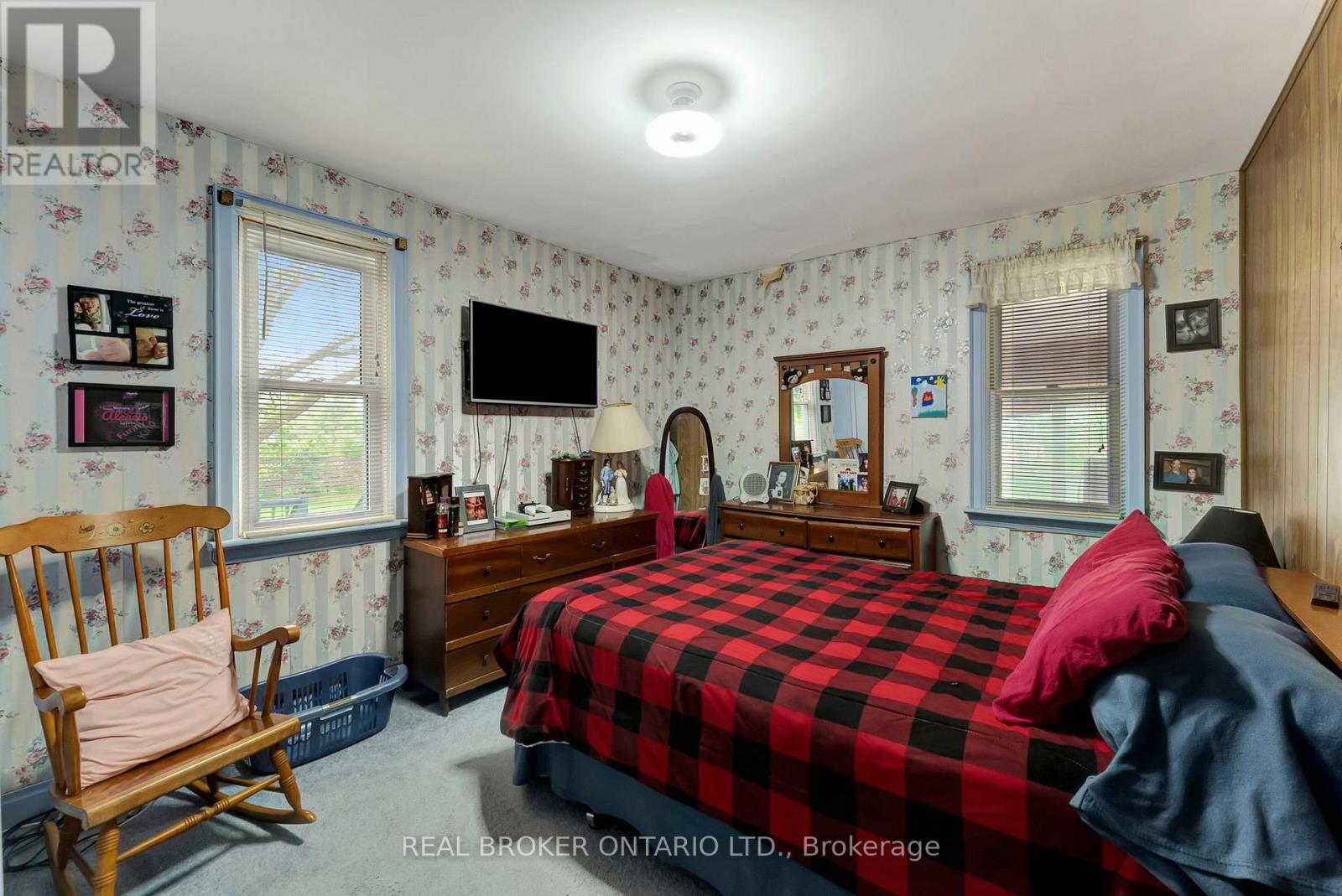667 Concession 14 Road, Haldimand, Ontario  N0A 1H0 - Photo 17 - X12210196