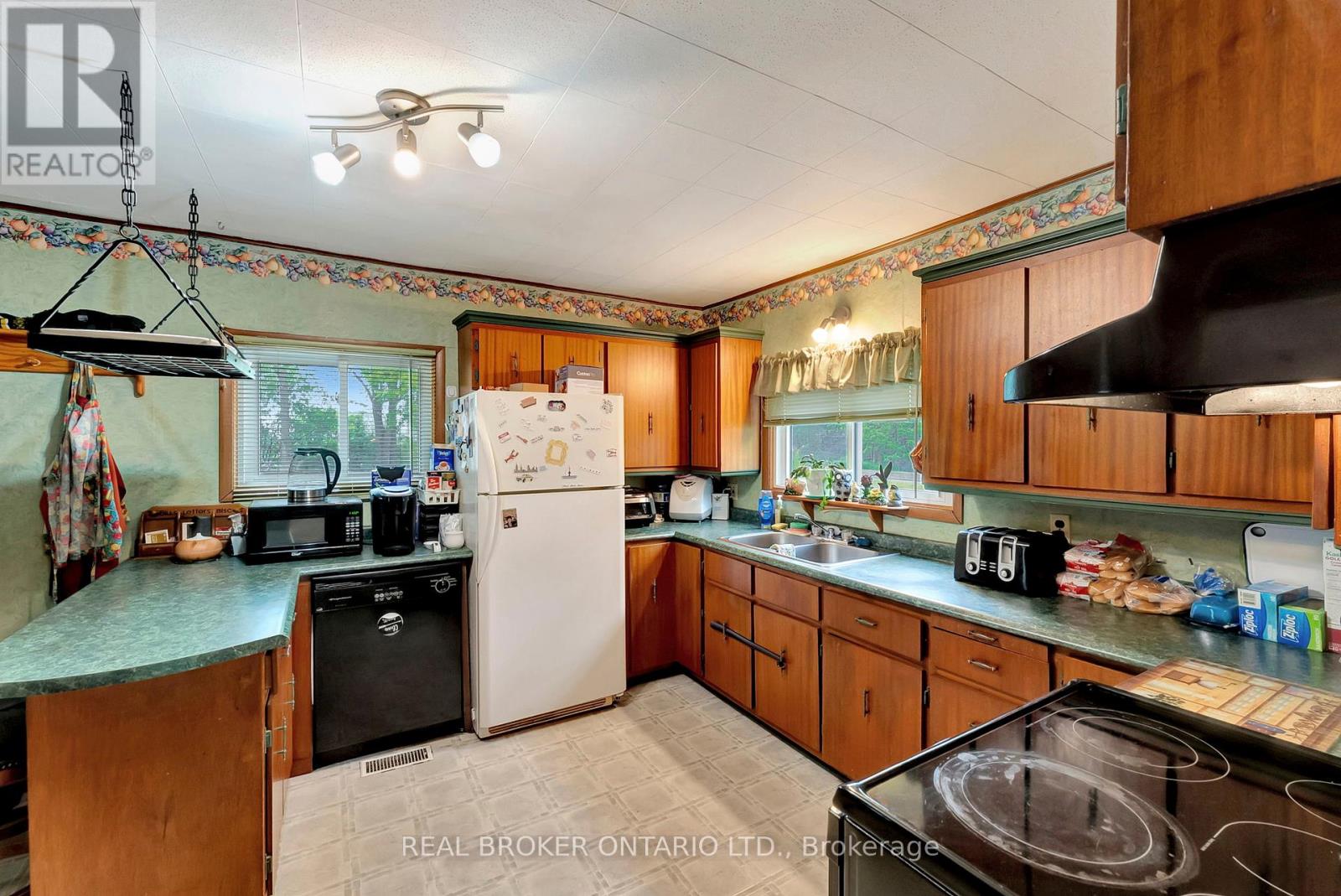 667 Concession 14 Road, Haldimand, Ontario  N0A 1H0 - Photo 5 - X12210196