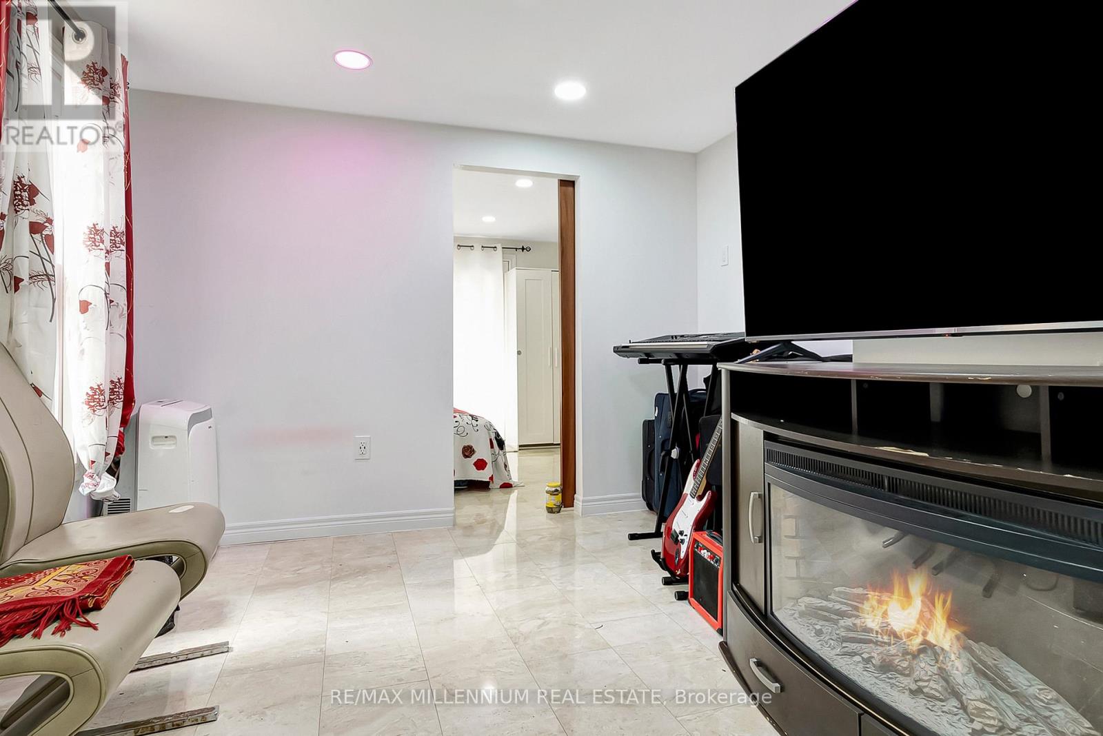 286 Driftwood Drive, Kitchener, Ontario  N2N 1X6 - Photo 21 - X12210216