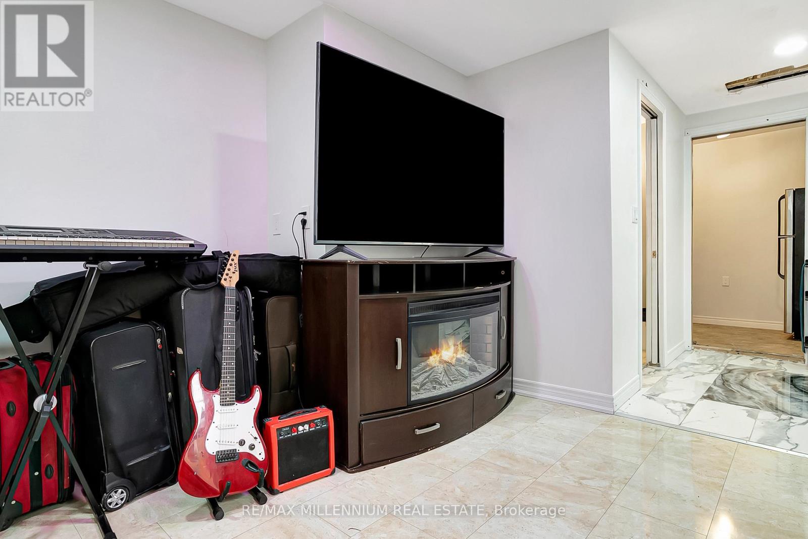 286 Driftwood Drive, Kitchener, Ontario  N2N 1X6 - Photo 24 - X12210216