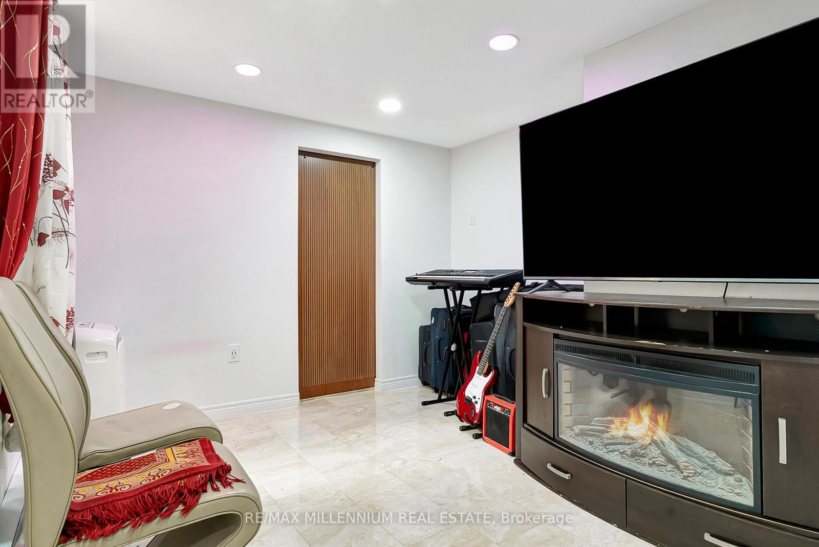 286 Driftwood Drive, Kitchener, Ontario  N2N 1X6 - Photo 29 - X12210216