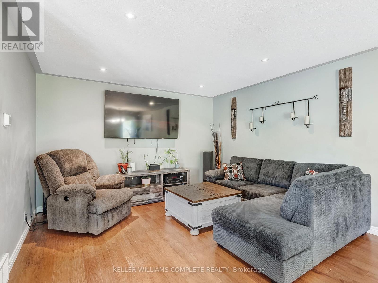 103 Macneil Court, Haldimand, Ontario  N0A 1H0 - Photo 25 - X12210287