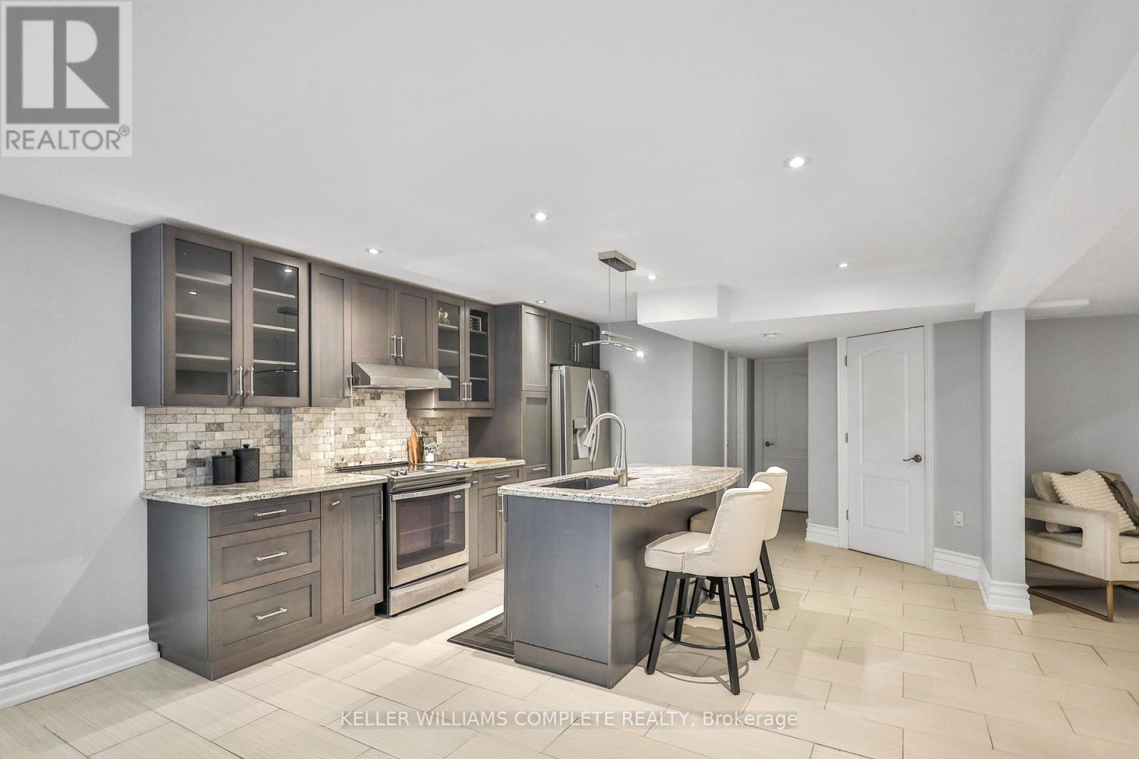 220 Moorland Crescent, Hamilton, Ontario  L9K 1S6 - Photo 33 - X12210329