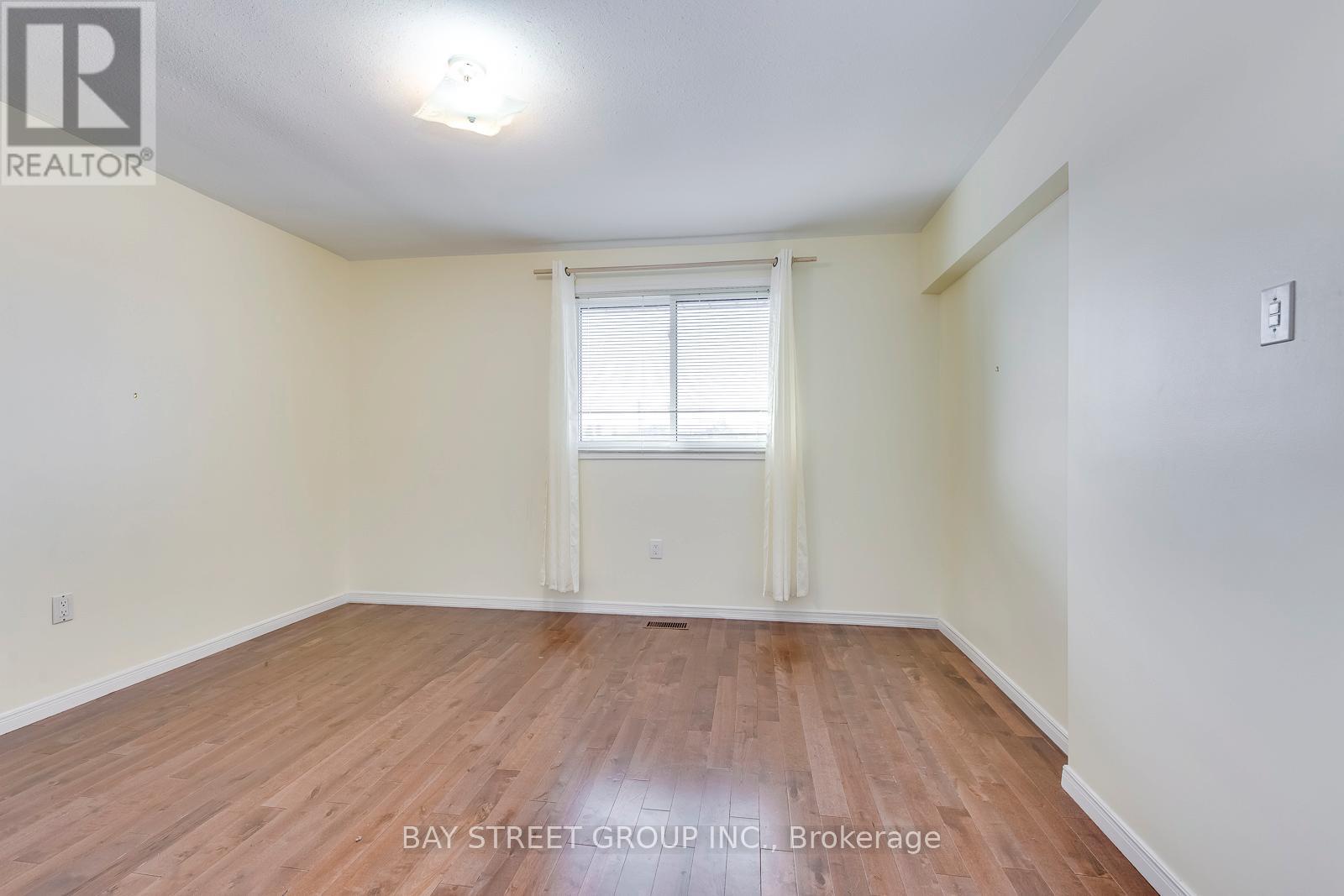 55 Milano Court, Hamilton, Ontario  L9C 6W9 - Photo 21 - X12210361