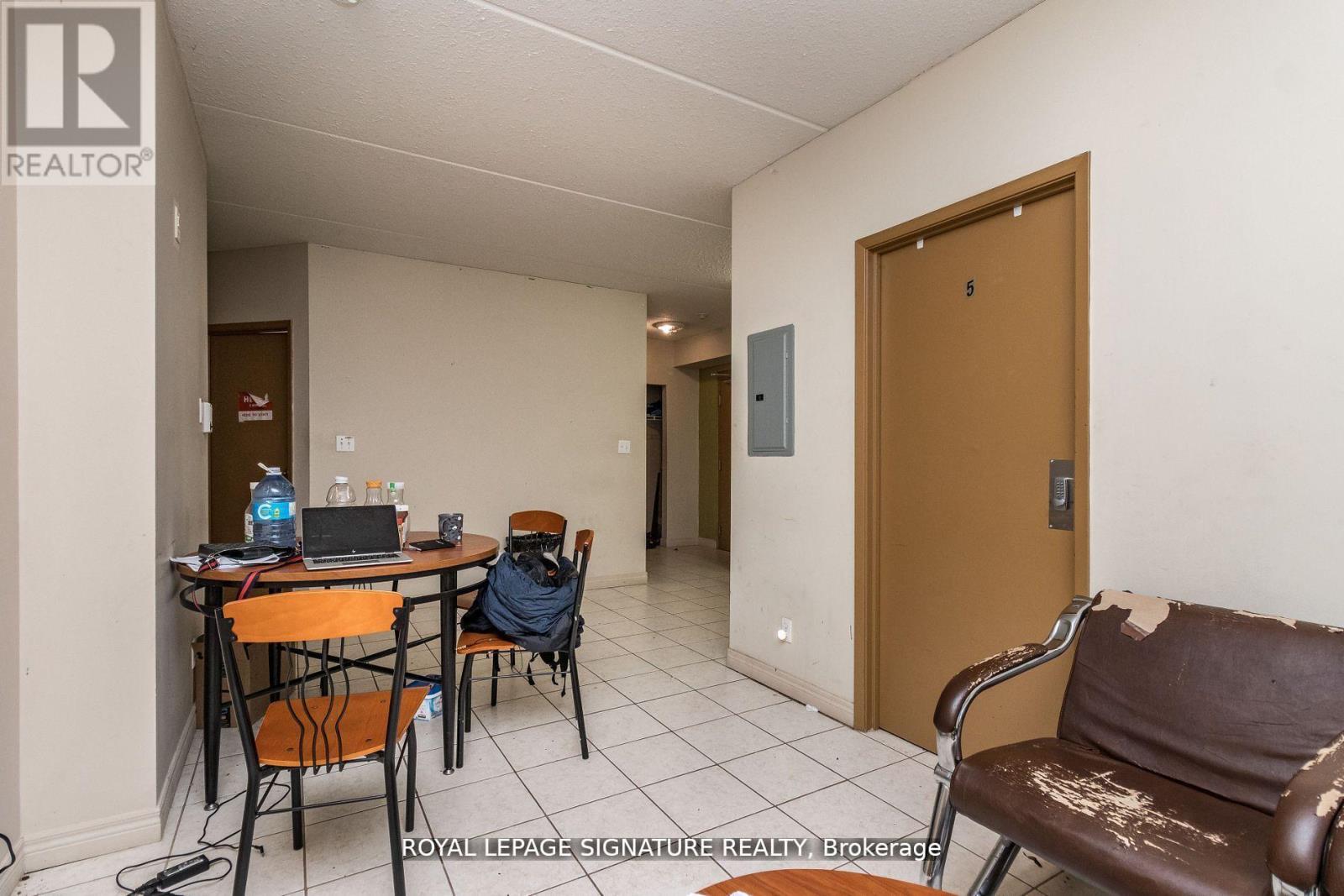 101 - 253 Lester Street, Waterloo, Ontario  N2L 3W6 - Photo 22 - X12210380