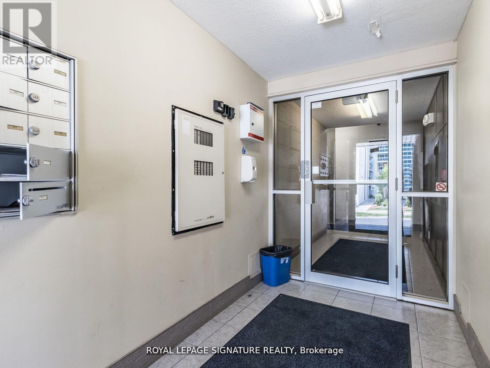 101 - 253 Lester Street, Waterloo, Ontario  N2L 3W6 - Photo 7 - X12210380