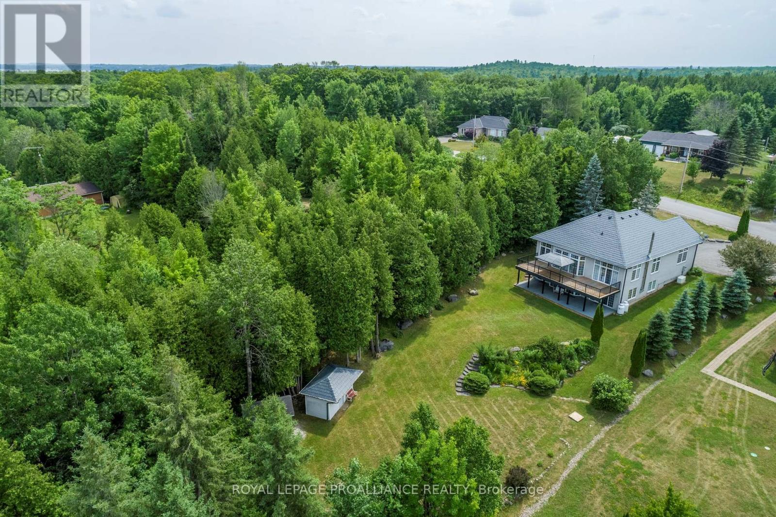 137 Sumcot Drive, Trent Lakes, Ontario  K0L 1J0 - Photo 16 - X12210391