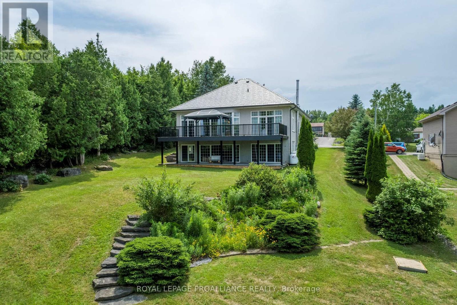 137 Sumcot Drive, Trent Lakes, Ontario  K0L 1J0 - Photo 17 - X12210391