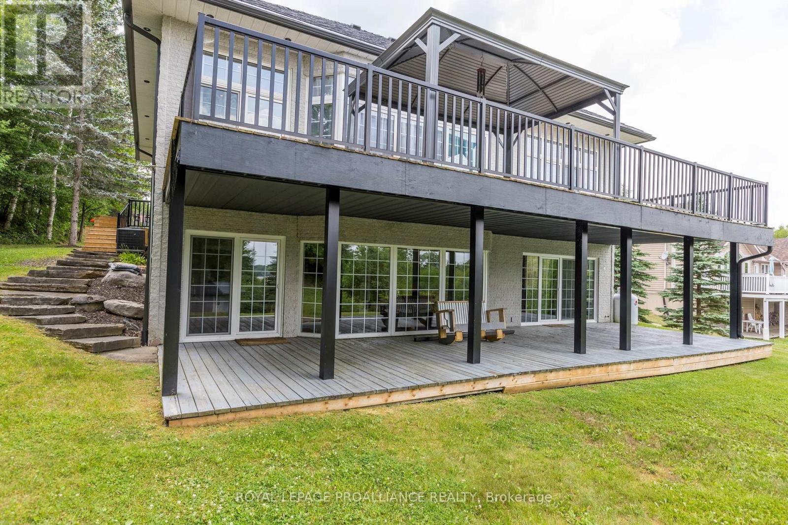 137 Sumcot Drive, Trent Lakes, Ontario  K0L 1J0 - Photo 19 - X12210391