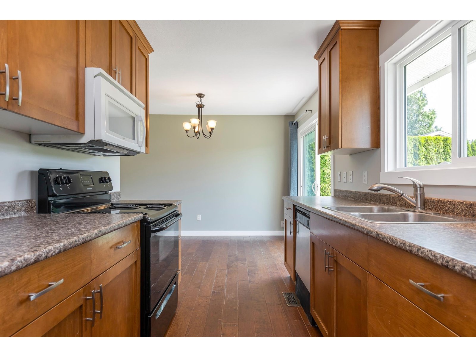 46048 Clare Avenue, Fairfield Island, Chilliwack, British Columbia  V2P 6M8 - Photo 9 - R3013562