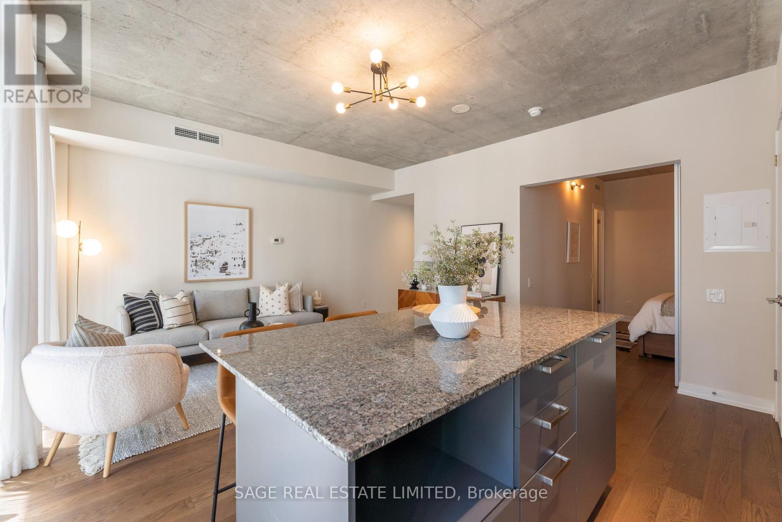 516 - 95 Bathurst Street, Toronto, Ontario  M5V 0H7 - Photo 9 - C12196623