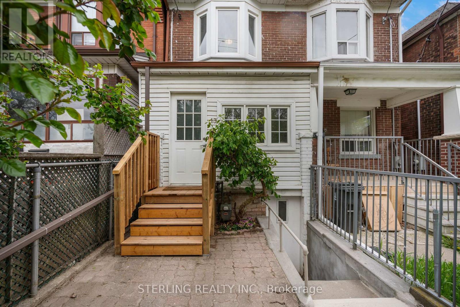 13 Auburn Avenue, Toronto, Ontario  M6H 2L6 - Photo 3 - W12165576