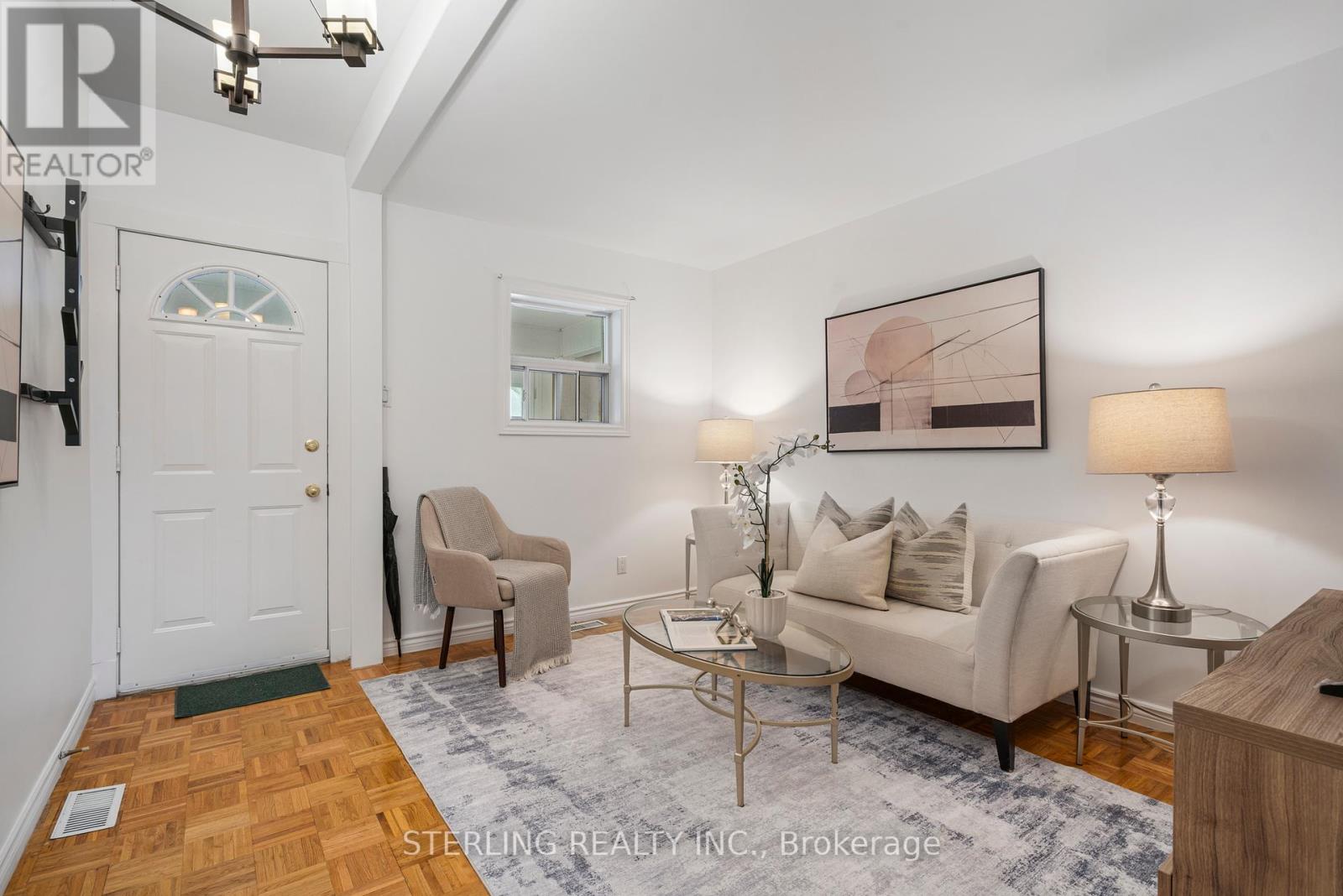 13 Auburn Avenue, Toronto, Ontario  M6H 2L6 - Photo 5 - W12165576