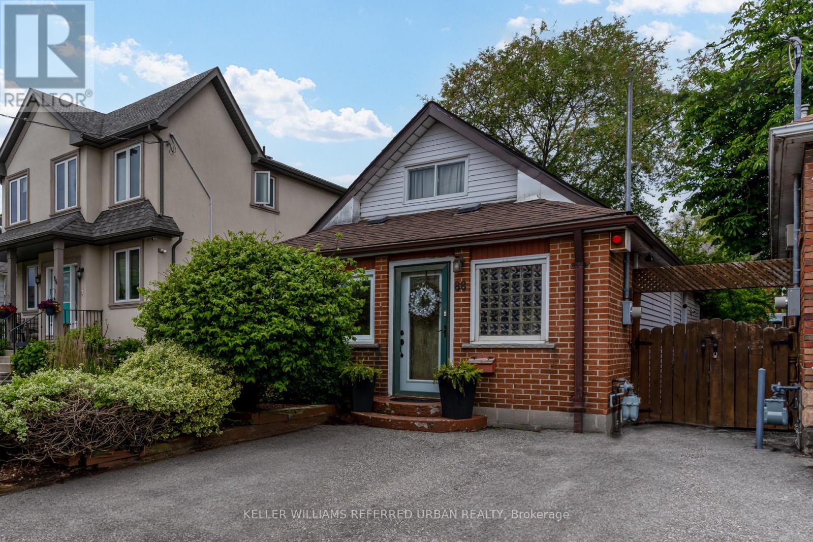 88 Sixteenth Street, Toronto, Ontario  M8V 3K1 - Photo 4 - W12193585