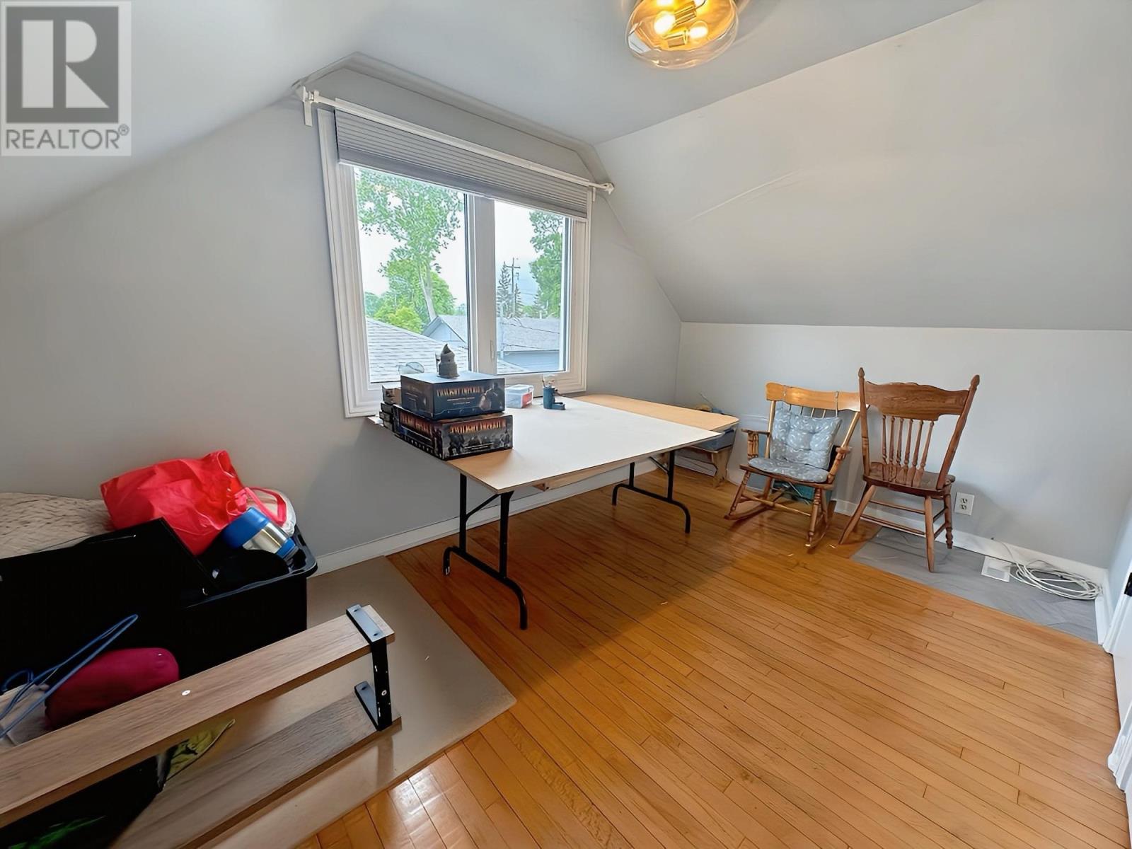 2227 Mcgregor Ave, Thunder Bay, Ontario  P7E 5G6 - Photo 9 - TB251617