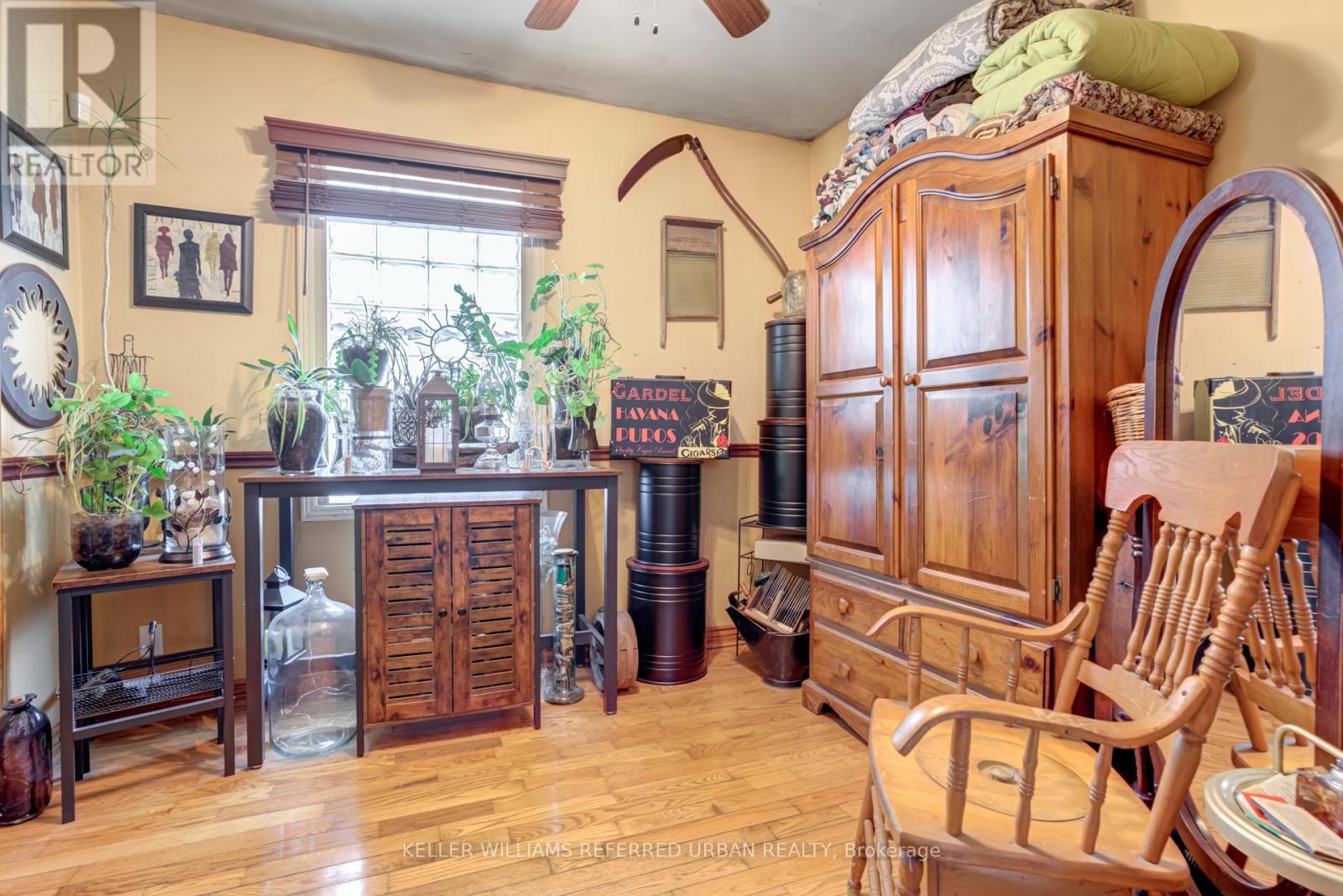 88 Sixteenth Street, Toronto, Ontario  M8V 3K1 - Photo 9 - W12193585