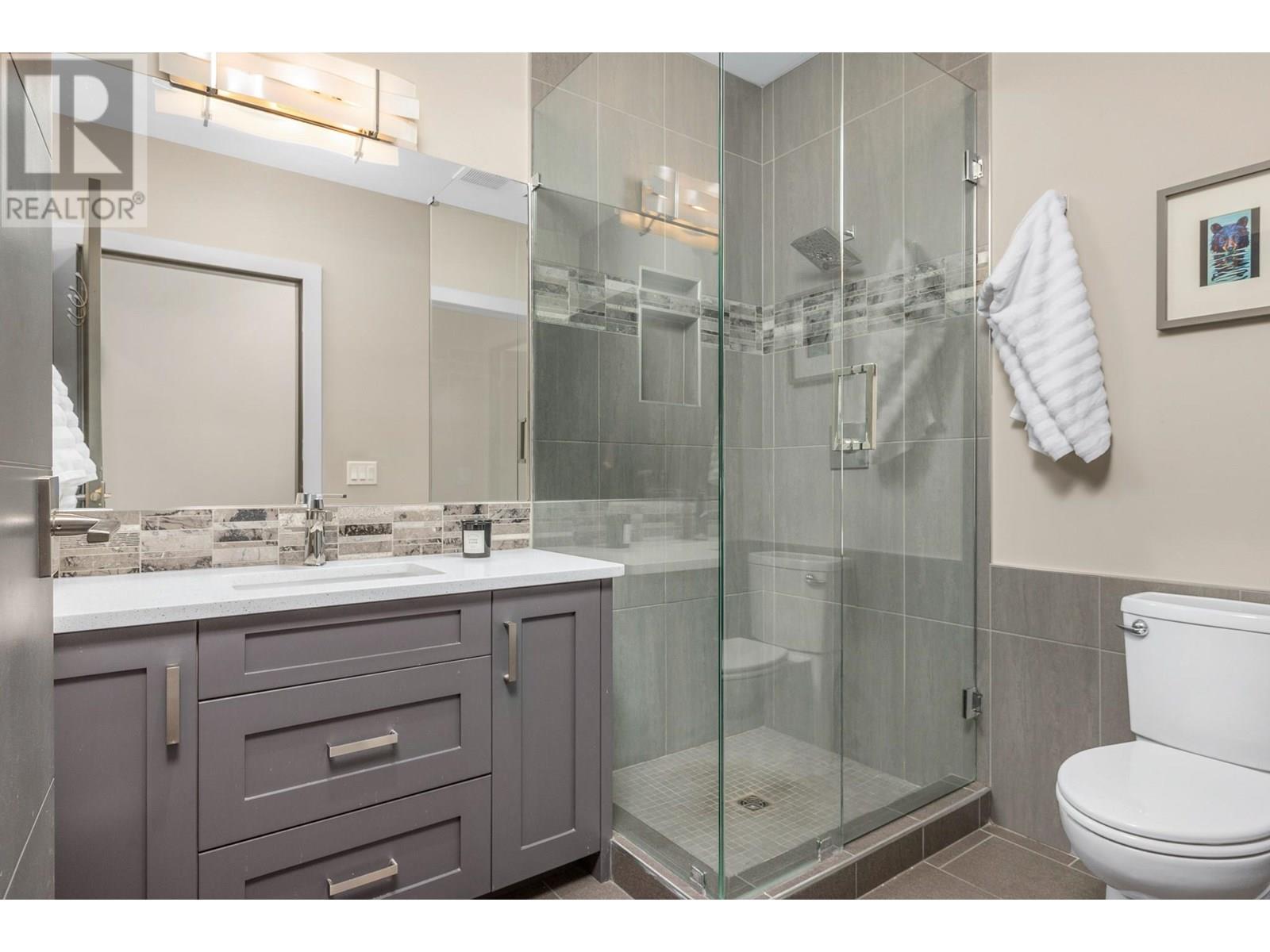 5846 Sunnybrae-Canoe Point Road, Tappen, British Columbia  V0E 2X1 - Photo 12 - 10351285