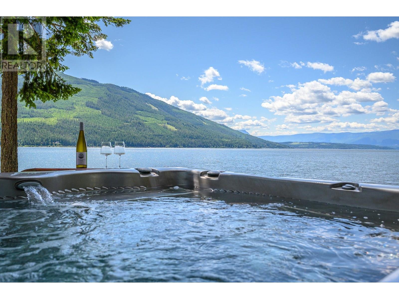 5846 Sunnybrae-Canoe Point Road, Tappen, British Columbia  V0E 2X1 - Photo 40 - 10351285