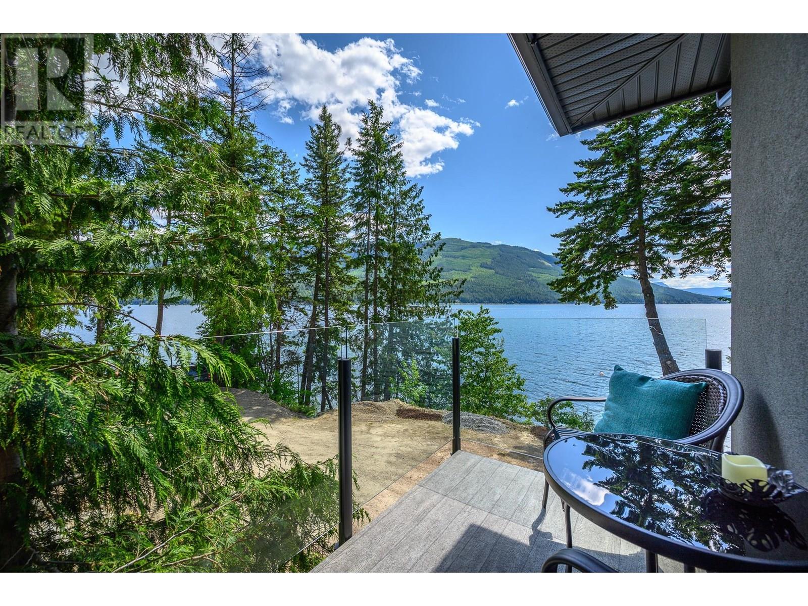 5846 Sunnybrae-Canoe Point Road, Tappen, British Columbia  V0E 2X1 - Photo 45 - 10351285