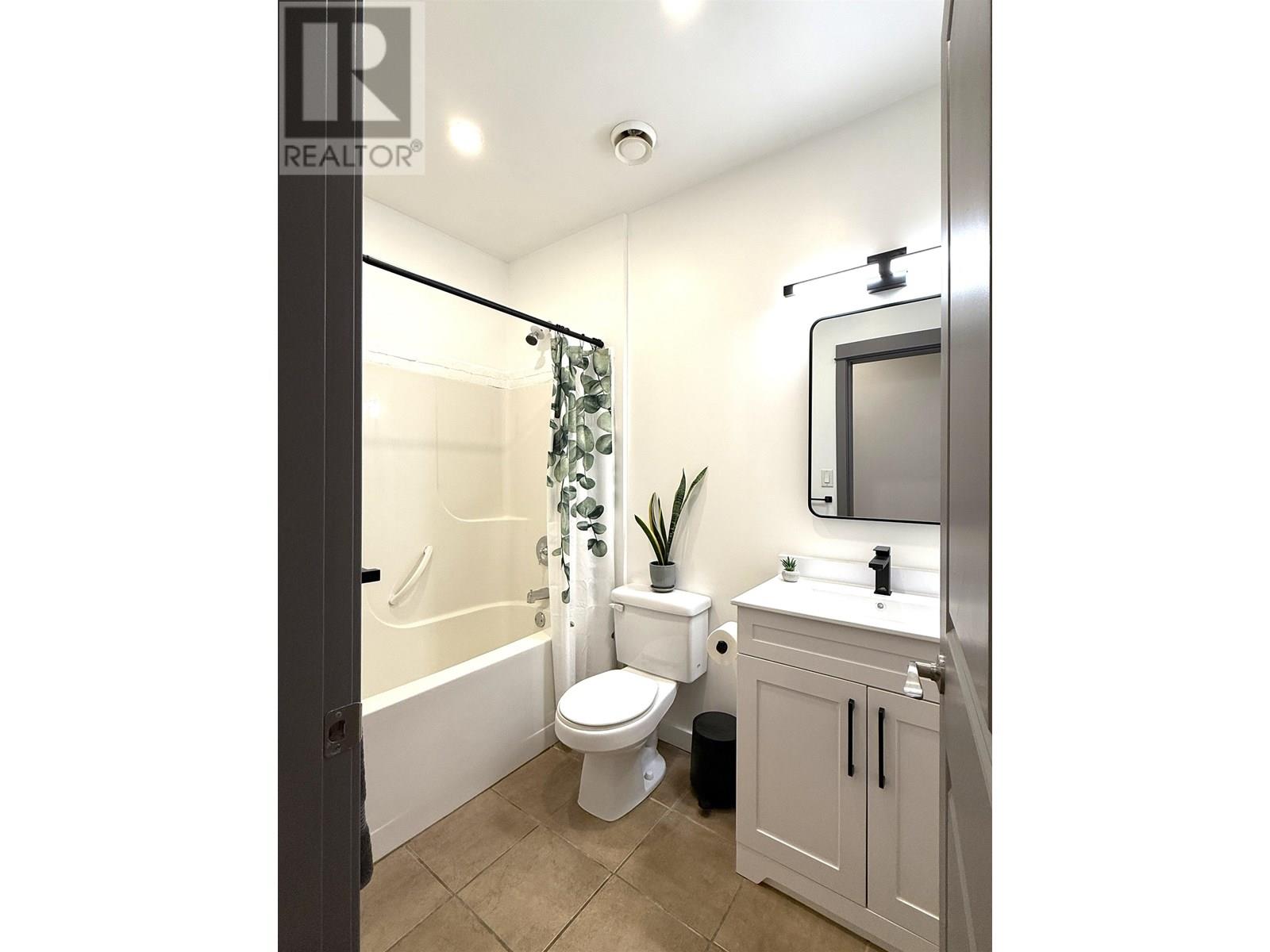 207 1411 Portage Road, Pemberton, British Columbia  V0N 2L1 - Photo 11 - R3013610