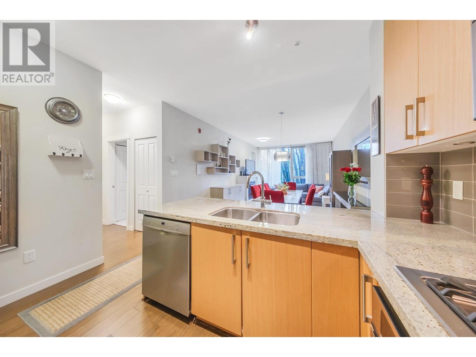 307 159 W 22nd Street, North Vancouver, British Columbia  V7M 0B6 - Photo 5 - R3013613
