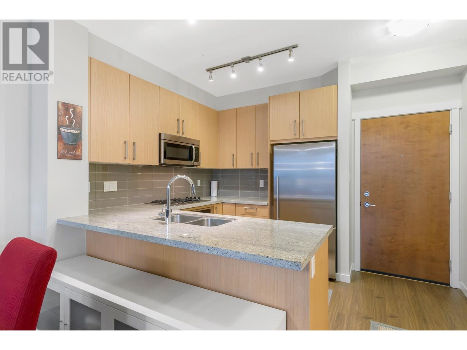 307 159 W 22nd Street, North Vancouver, British Columbia  V7M 0B6 - Photo 6 - R3013613