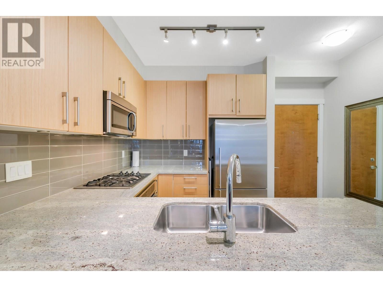 307 159 W 22nd Street, North Vancouver, British Columbia  V7M 0B6 - Photo 8 - R3013613