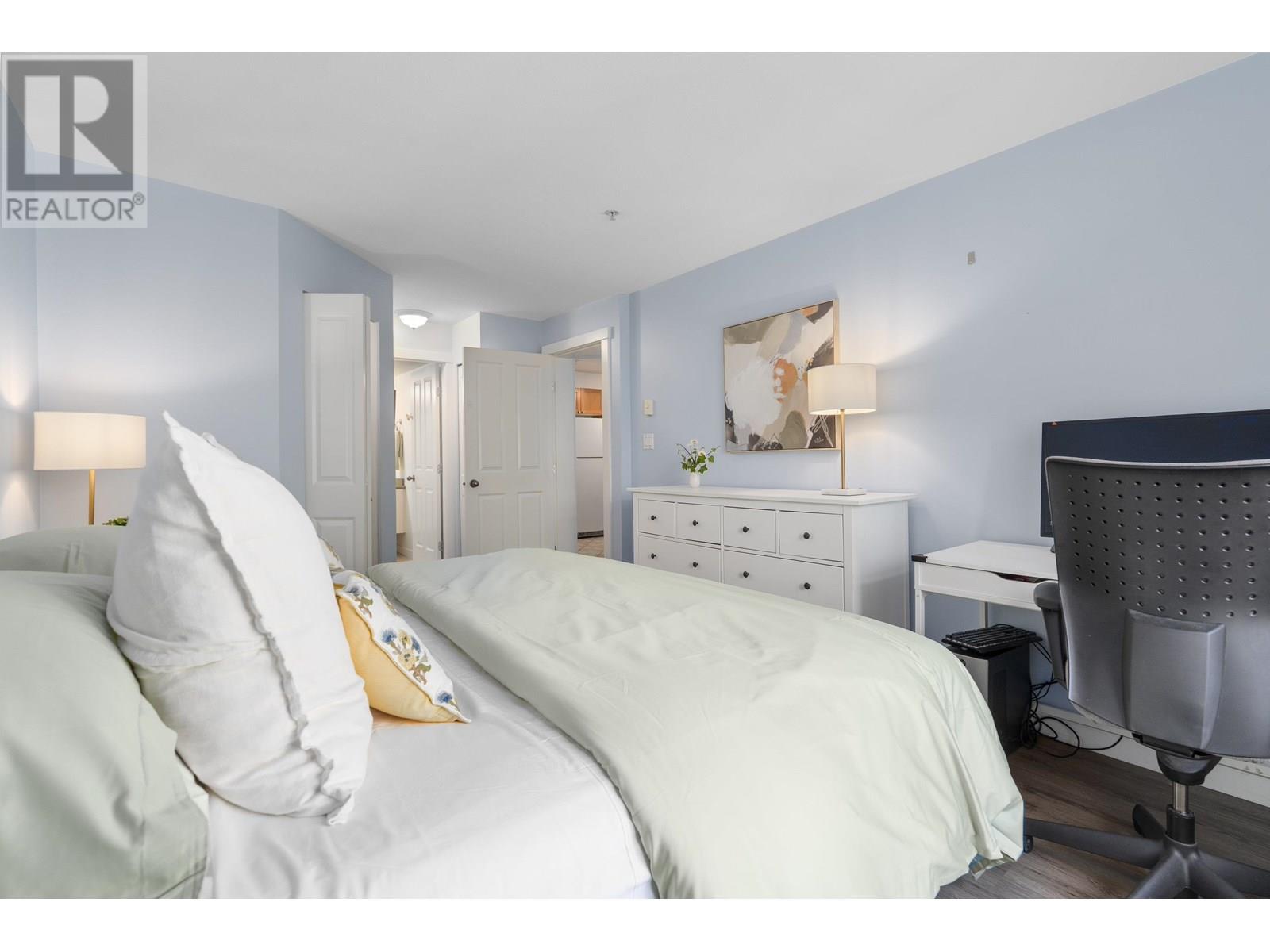 212 1432 Parkway Boulevard, Coquitlam, British Columbia  V3E 3L9 - Photo 17 - R3013620