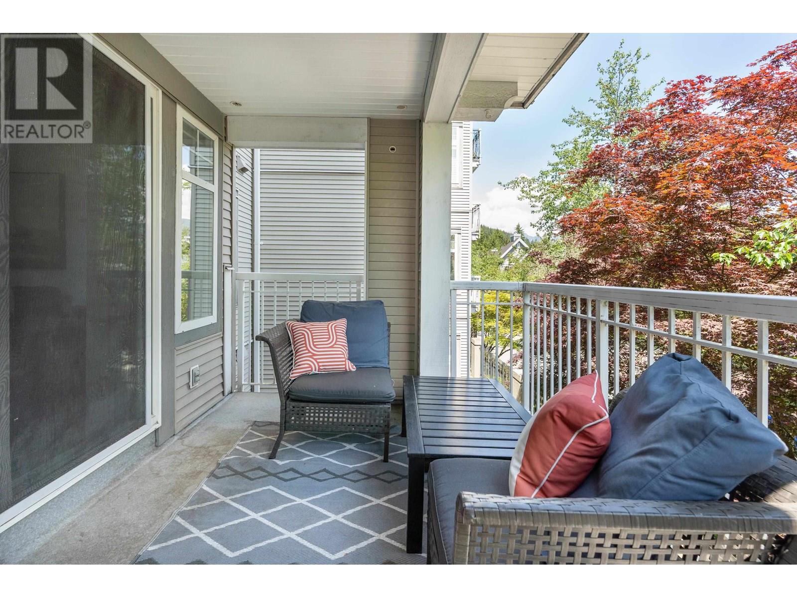 212 1432 Parkway Boulevard, Coquitlam, British Columbia  V3E 3L9 - Photo 2 - R3013620