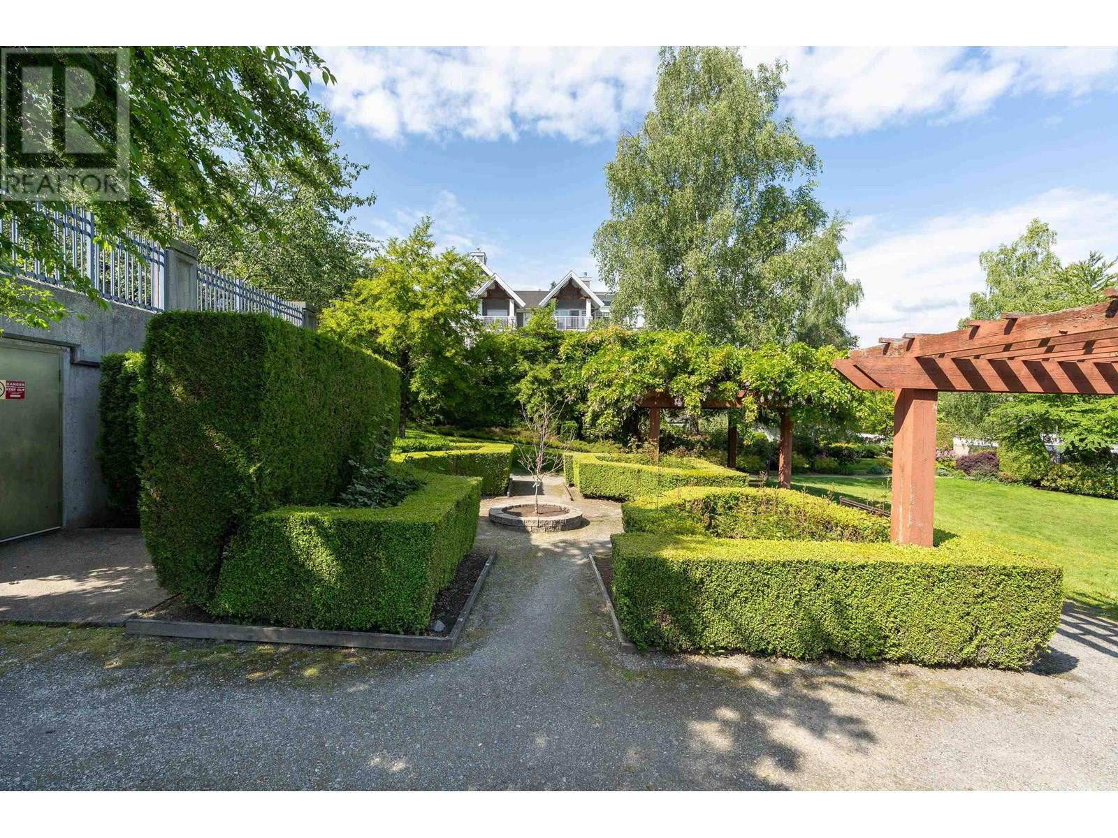212 1432 Parkway Boulevard, Coquitlam, British Columbia  V3E 3L9 - Photo 30 - R3013620