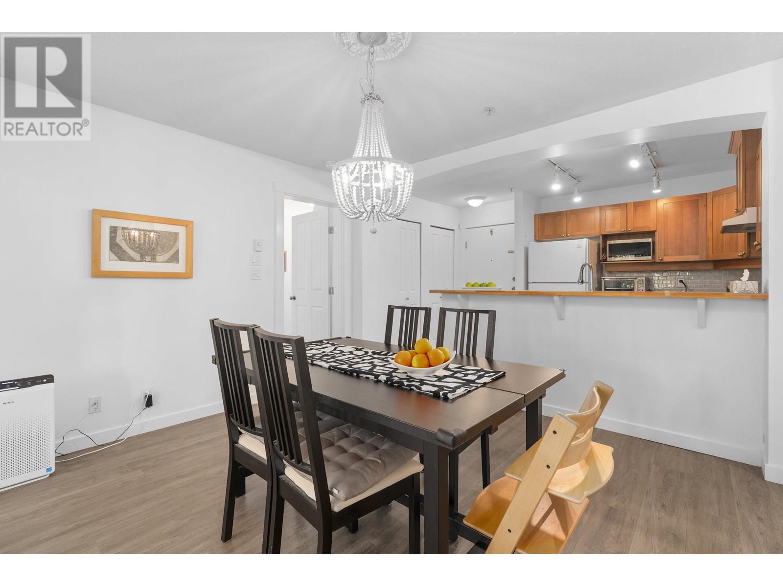 212 1432 Parkway Boulevard, Coquitlam, British Columbia  V3E 3L9 - Photo 8 - R3013620