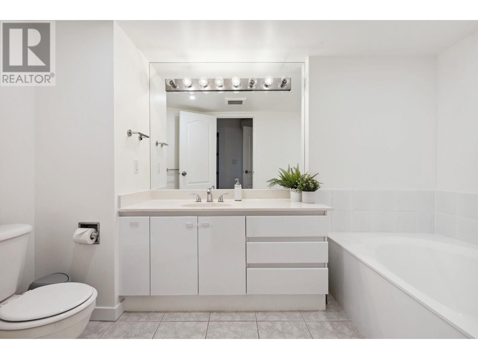 1202 120 W 2nd Street, North Vancouver, British Columbia  V7M 1C3 - Photo 20 - R3013651