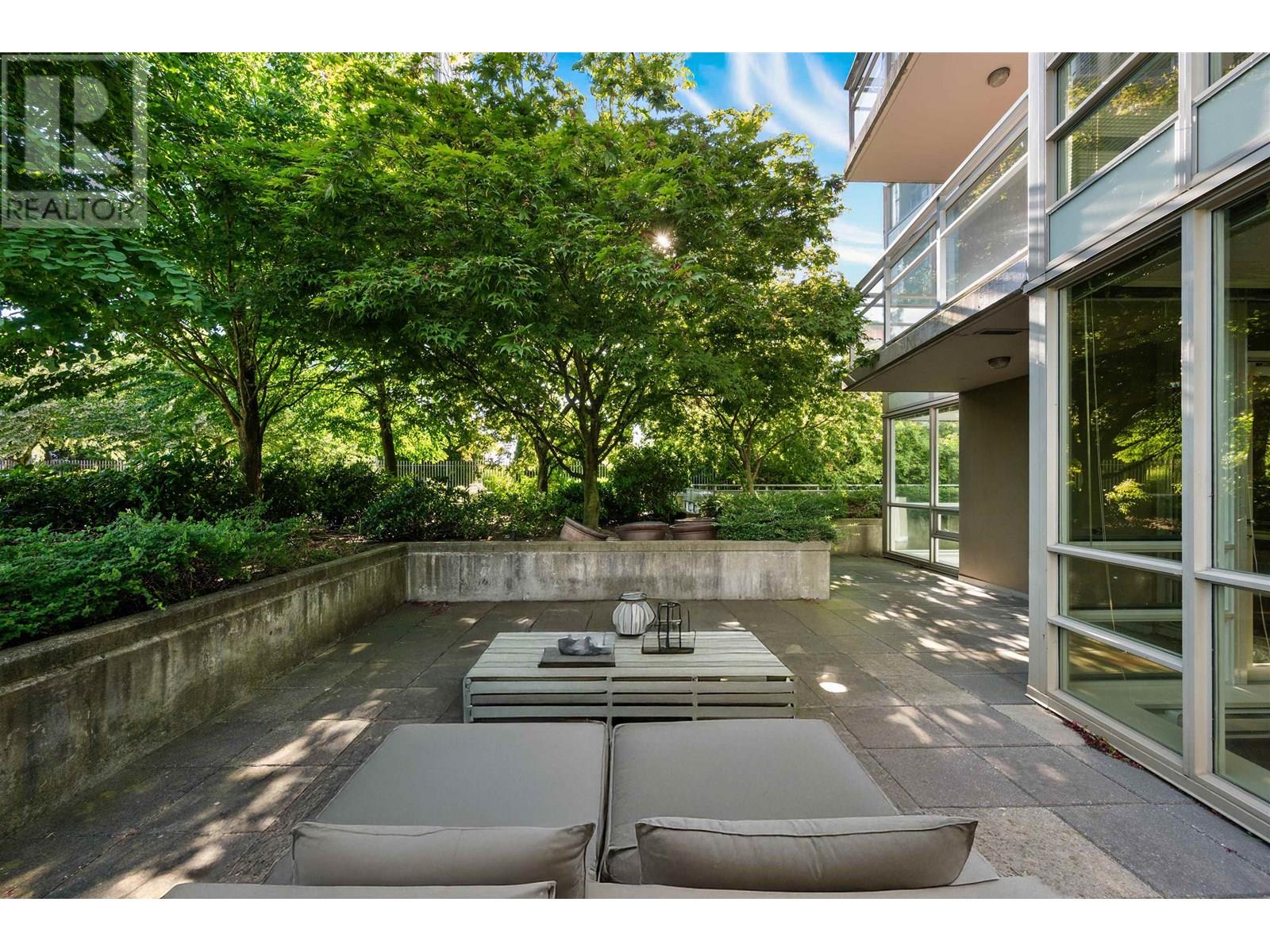 501 2968 Glen Drive, Coquitlam, British Columbia  V3B 0C4 - Photo 10 - R3013656