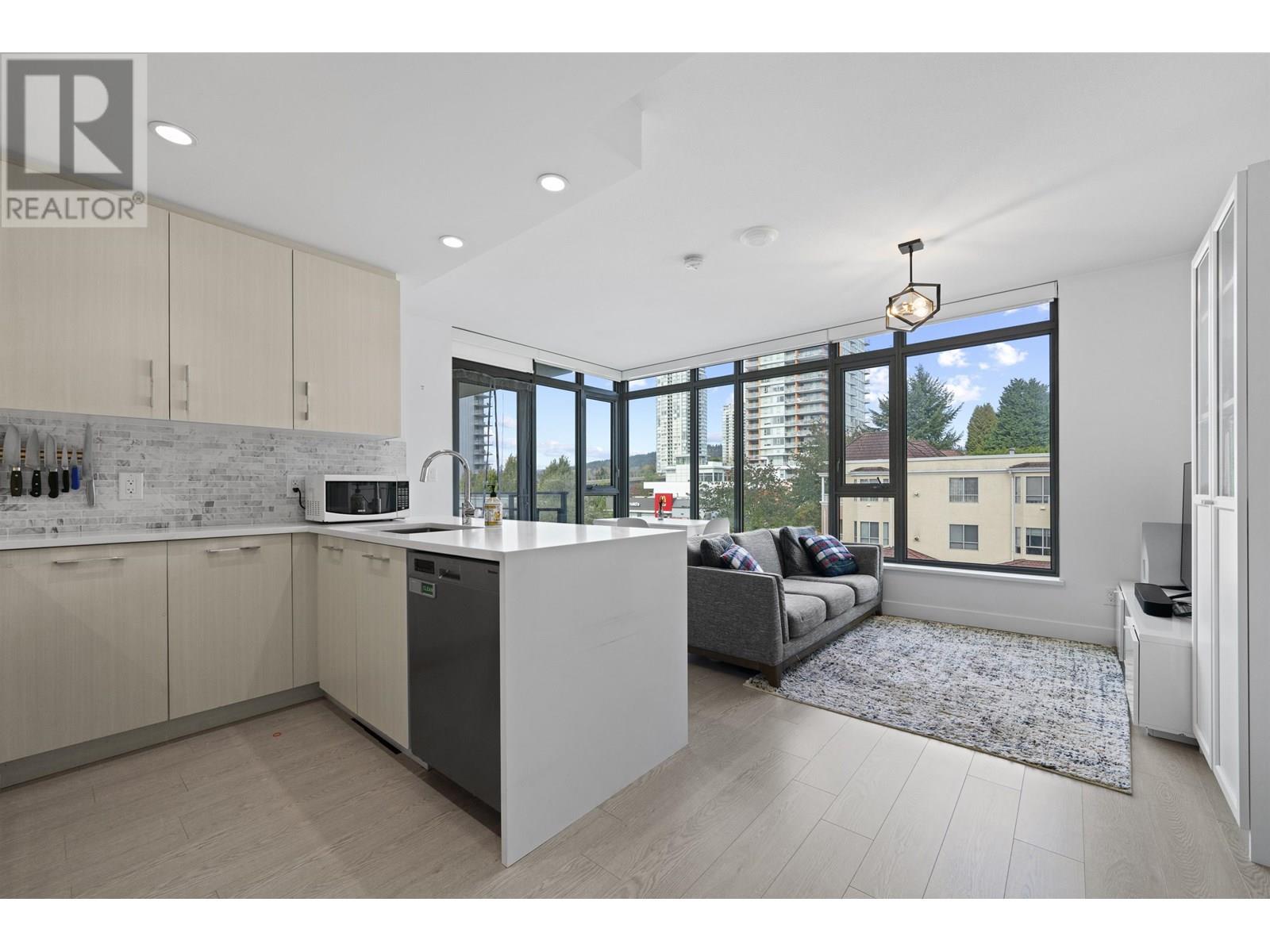 404 518 Whiting Way, Coquitlam, British Columbia  V3J 0H7 - Photo 6 - R3013667