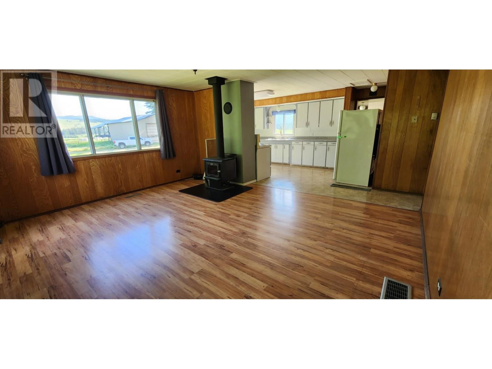 177 Creighton Valley Road, Lumby, British Columbia  V0E 2G1 - Photo 7 - 10351584