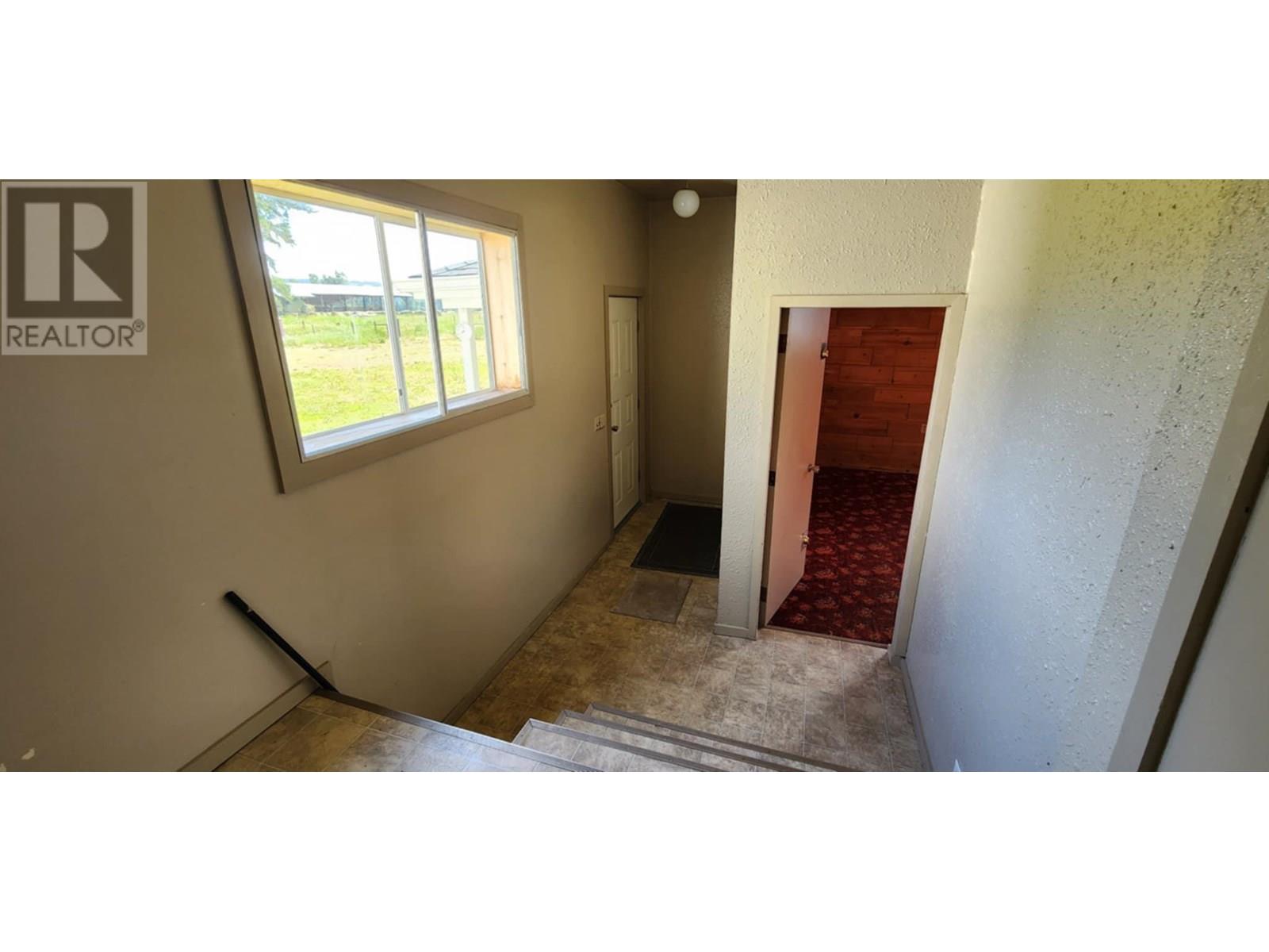 177 Creighton Valley Road, Lumby, British Columbia  V0E 2G1 - Photo 2 - 10351584