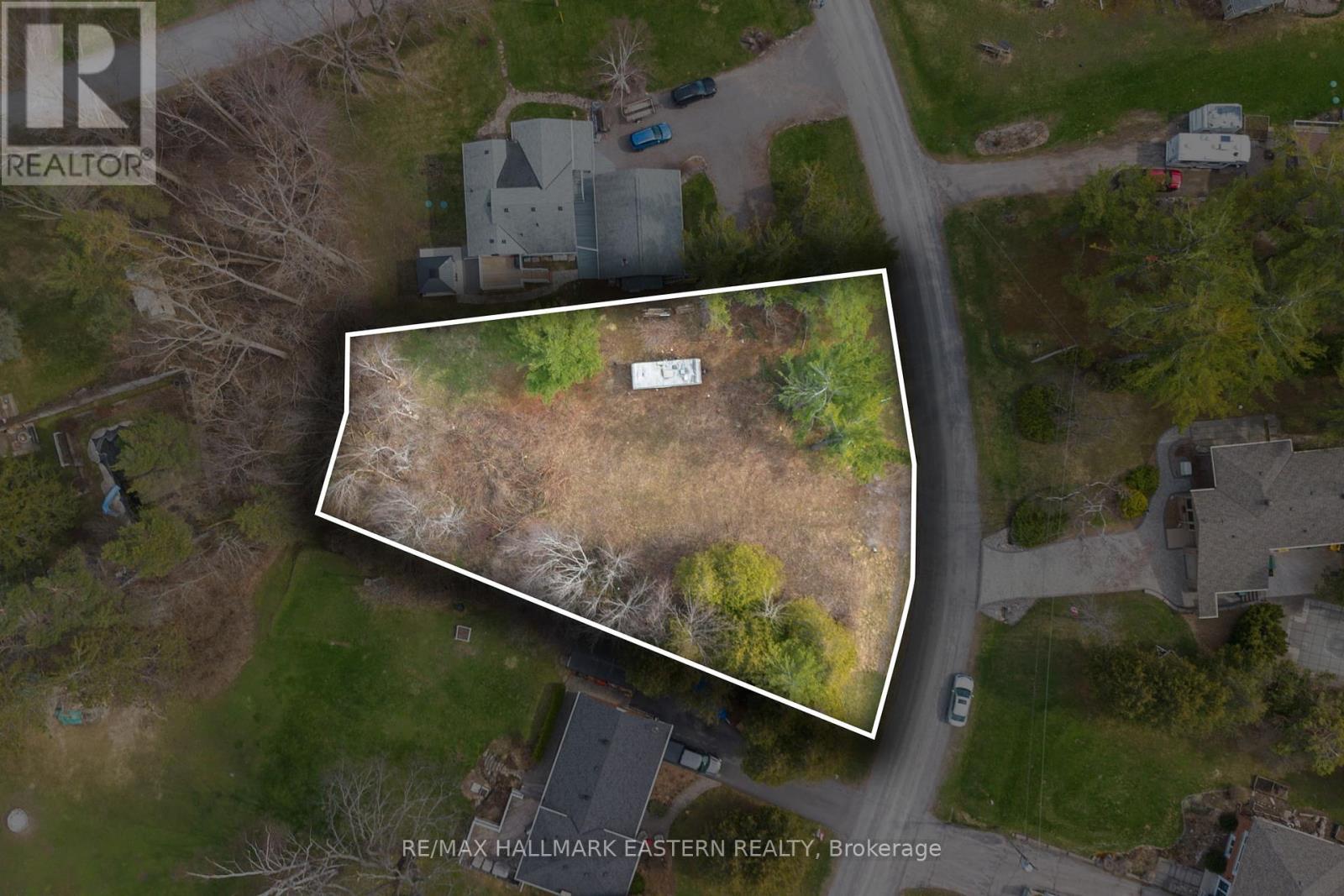 4 Killarney Road, Selwyn, Ontario  K0L 1T0 - Photo 2 - X12091648