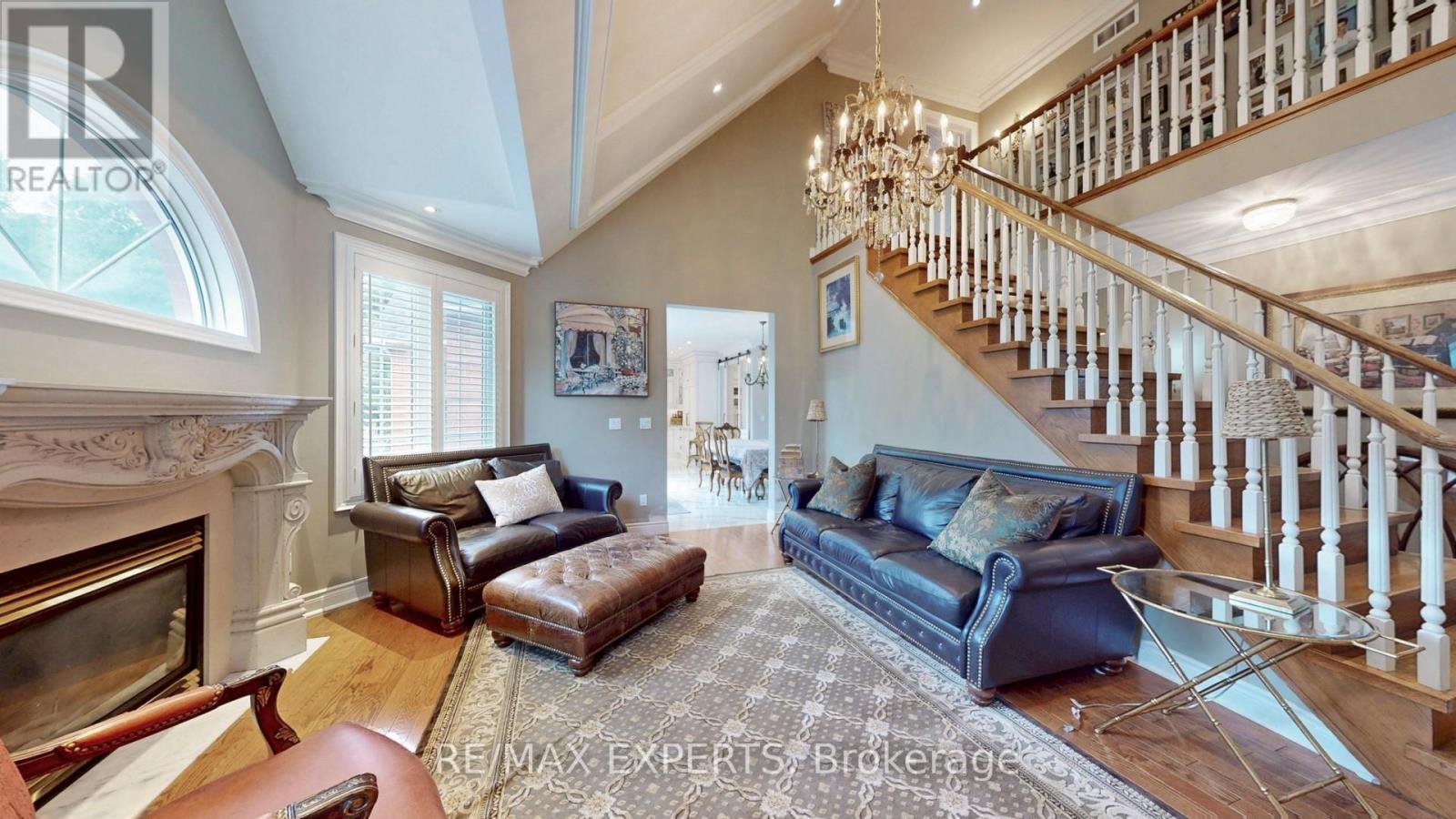 27 Theresa Circle, Vaughan, Ontario  L0J 1C0 - Photo 10 - N12210219