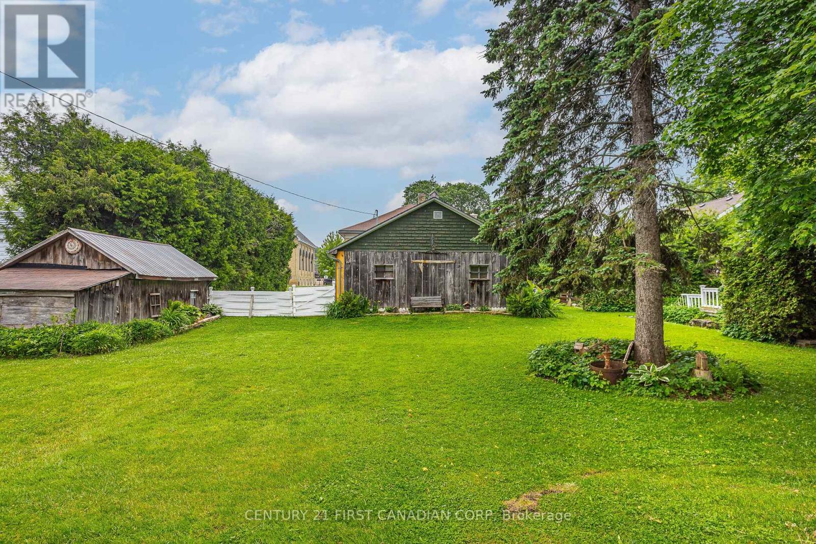 77 Main Street S, South Huron (Exeter), Ontario  N0M 1S3 - Photo 37 - X12210255