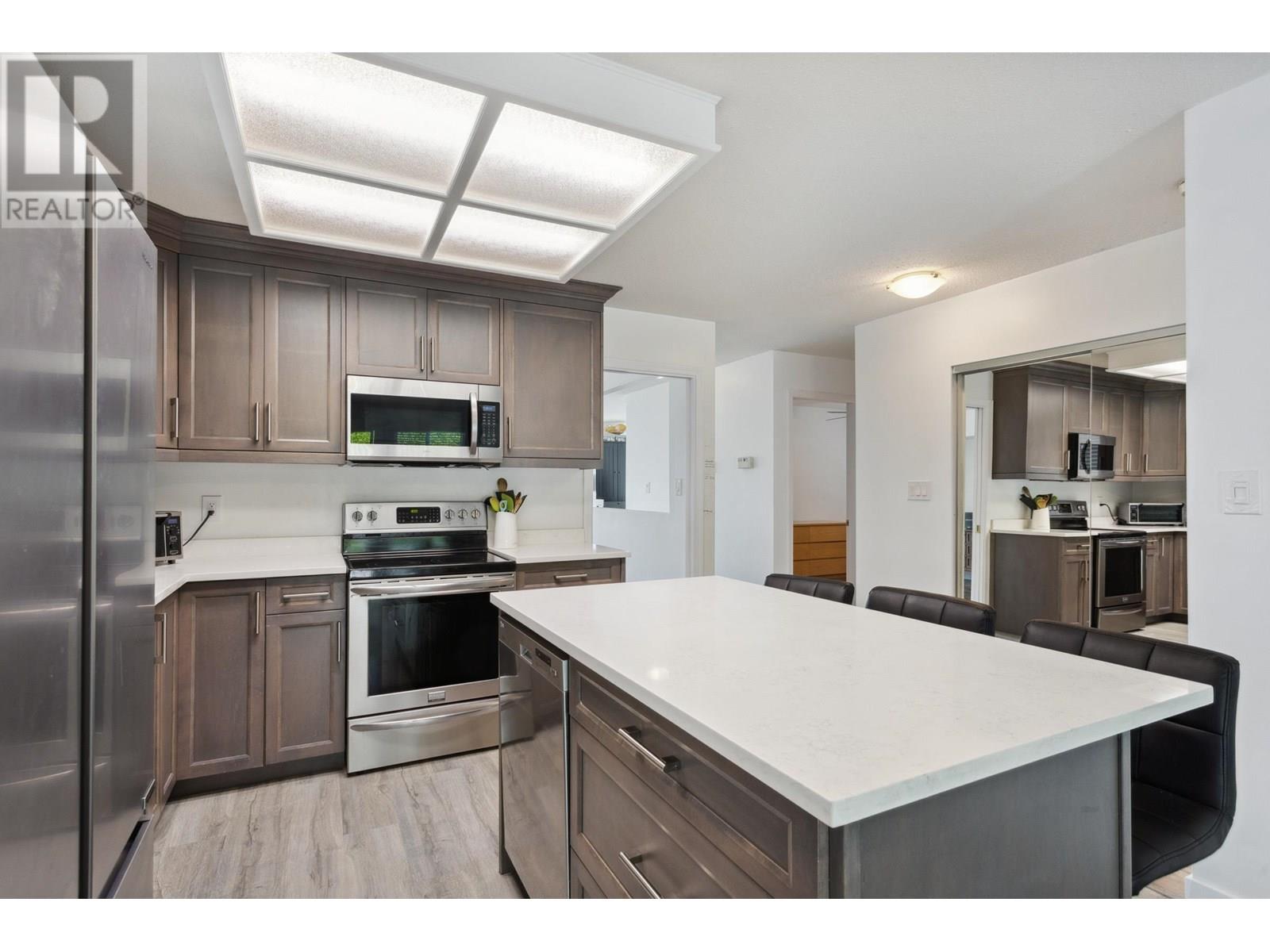 3843 Toronto Street, Port Coquitlam, British Columbia  V3B 7J6 - Photo 8 - R3013379